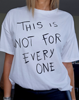 Tee-shirt blanc à tags