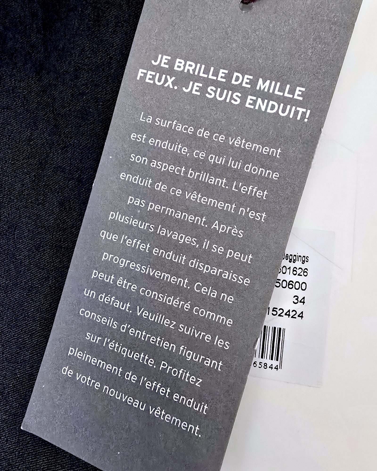 Pantalon legging noir huilé