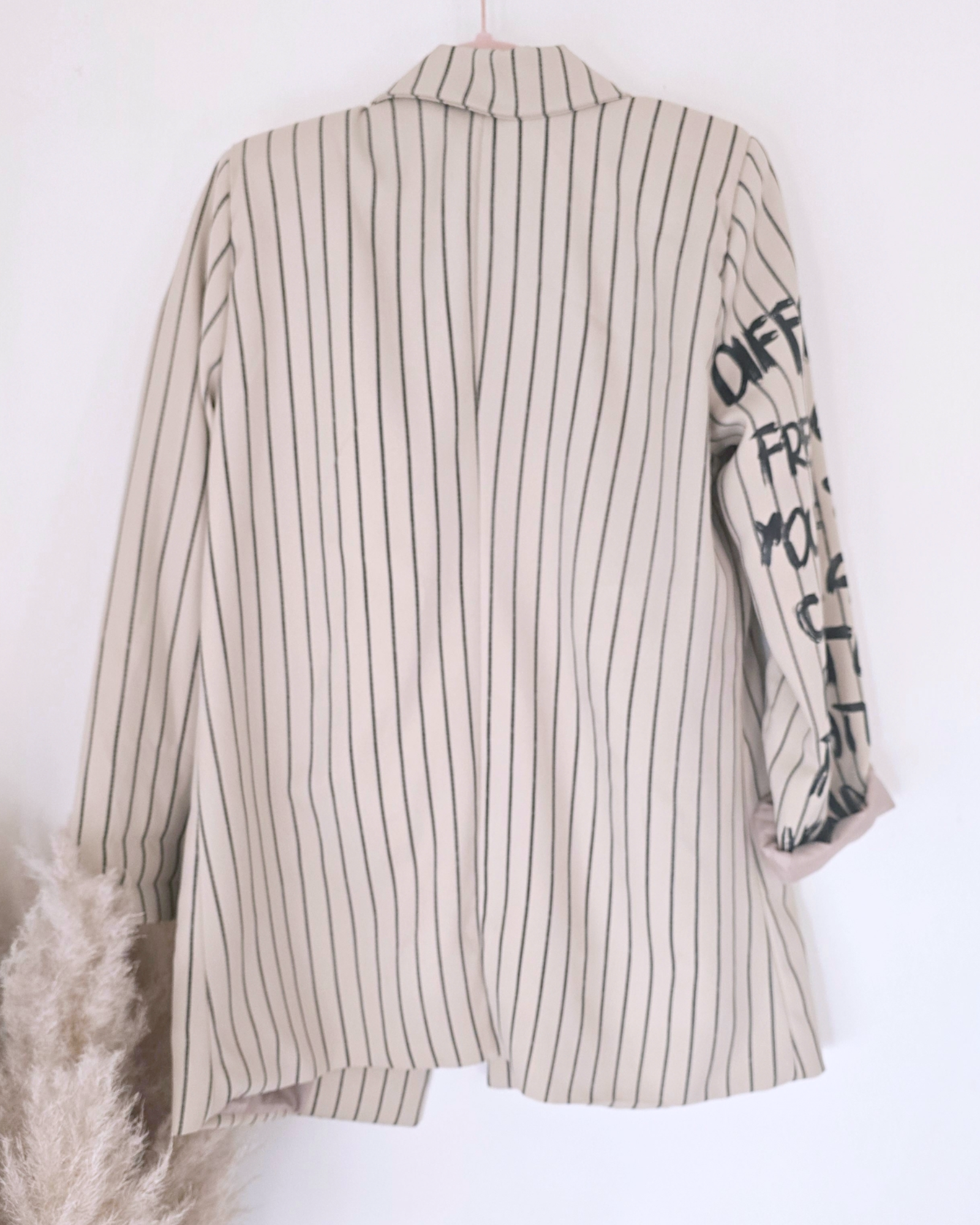 Veste boy à rayures et tags