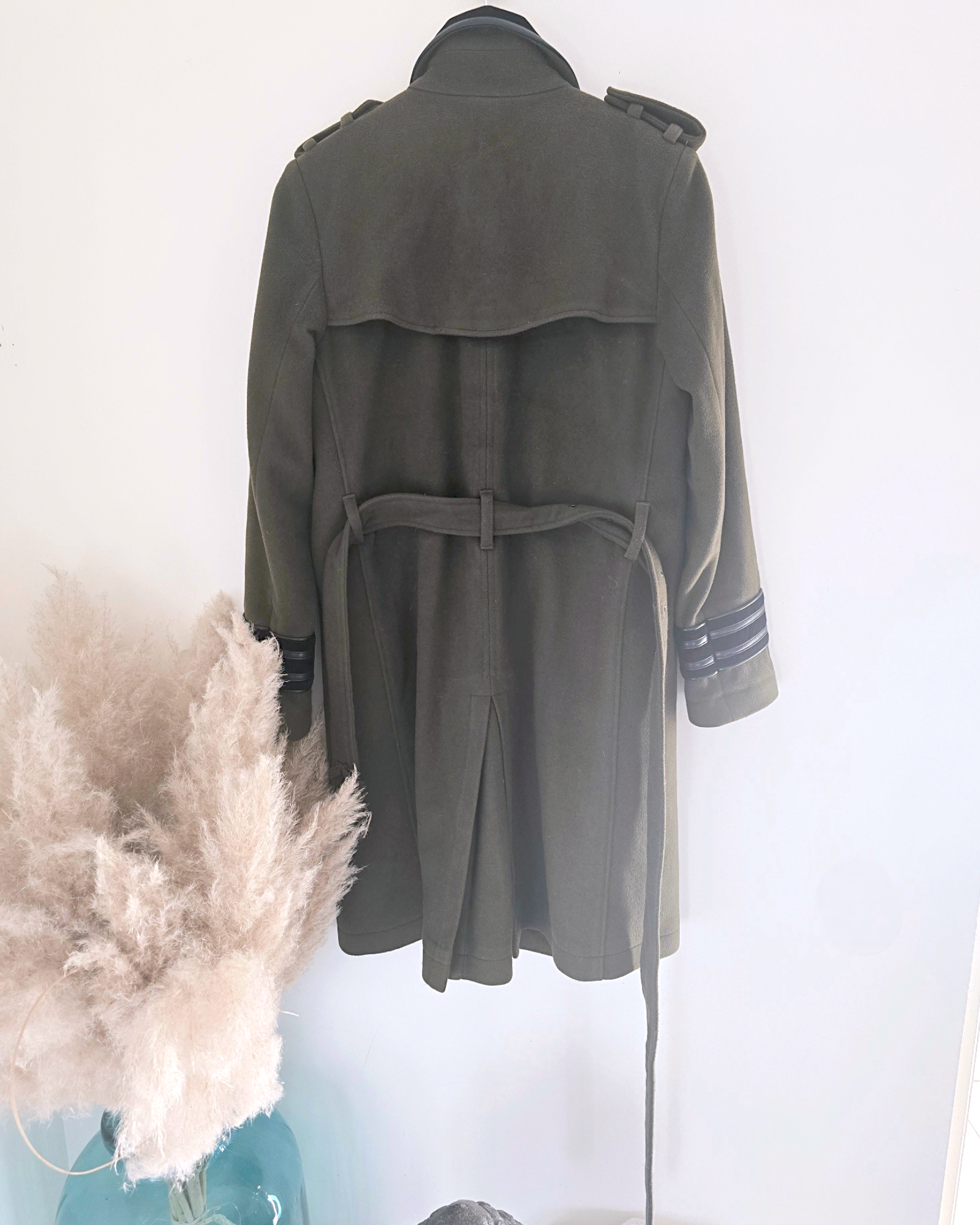 Manteau esprit militaire