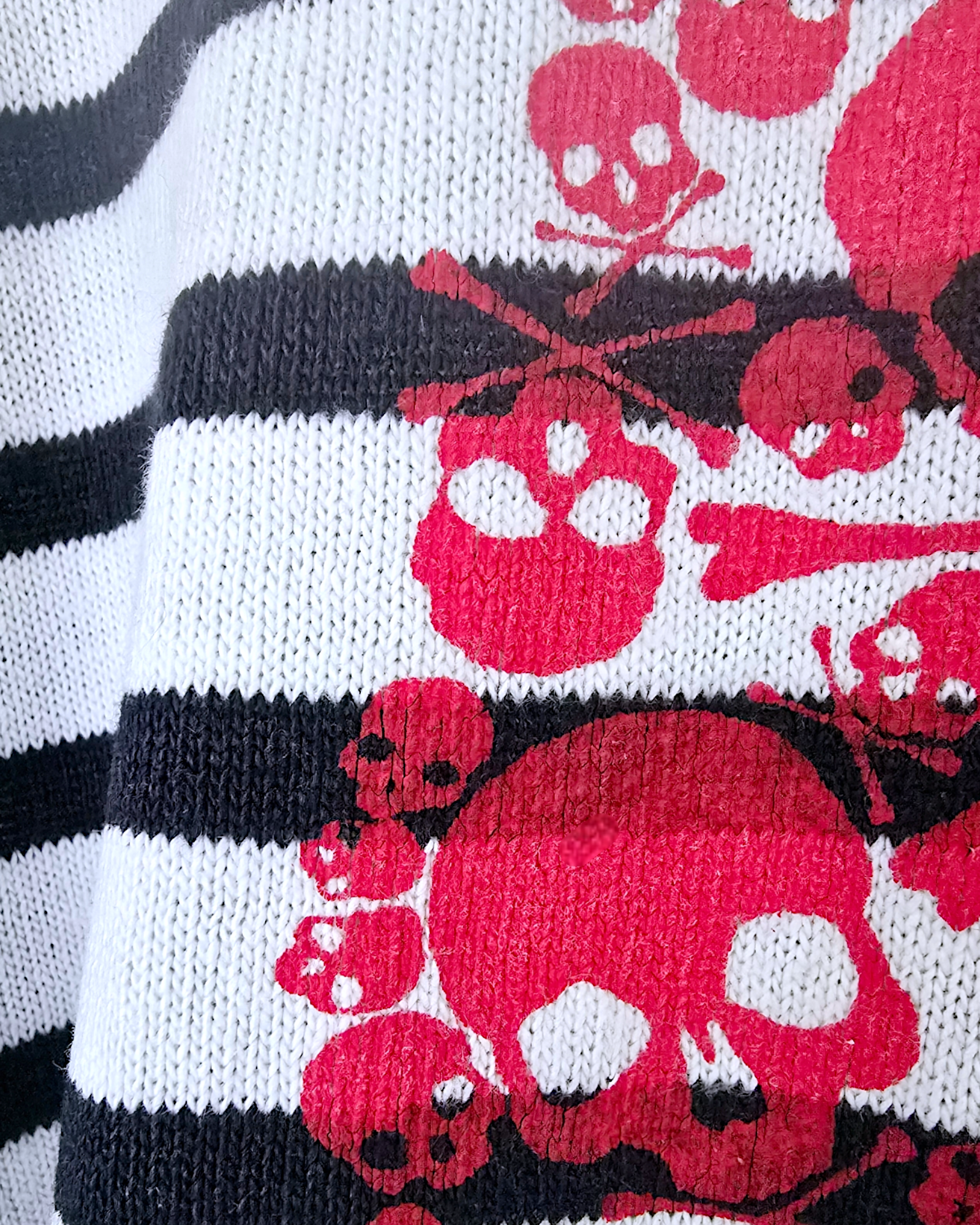Pull marin et skull