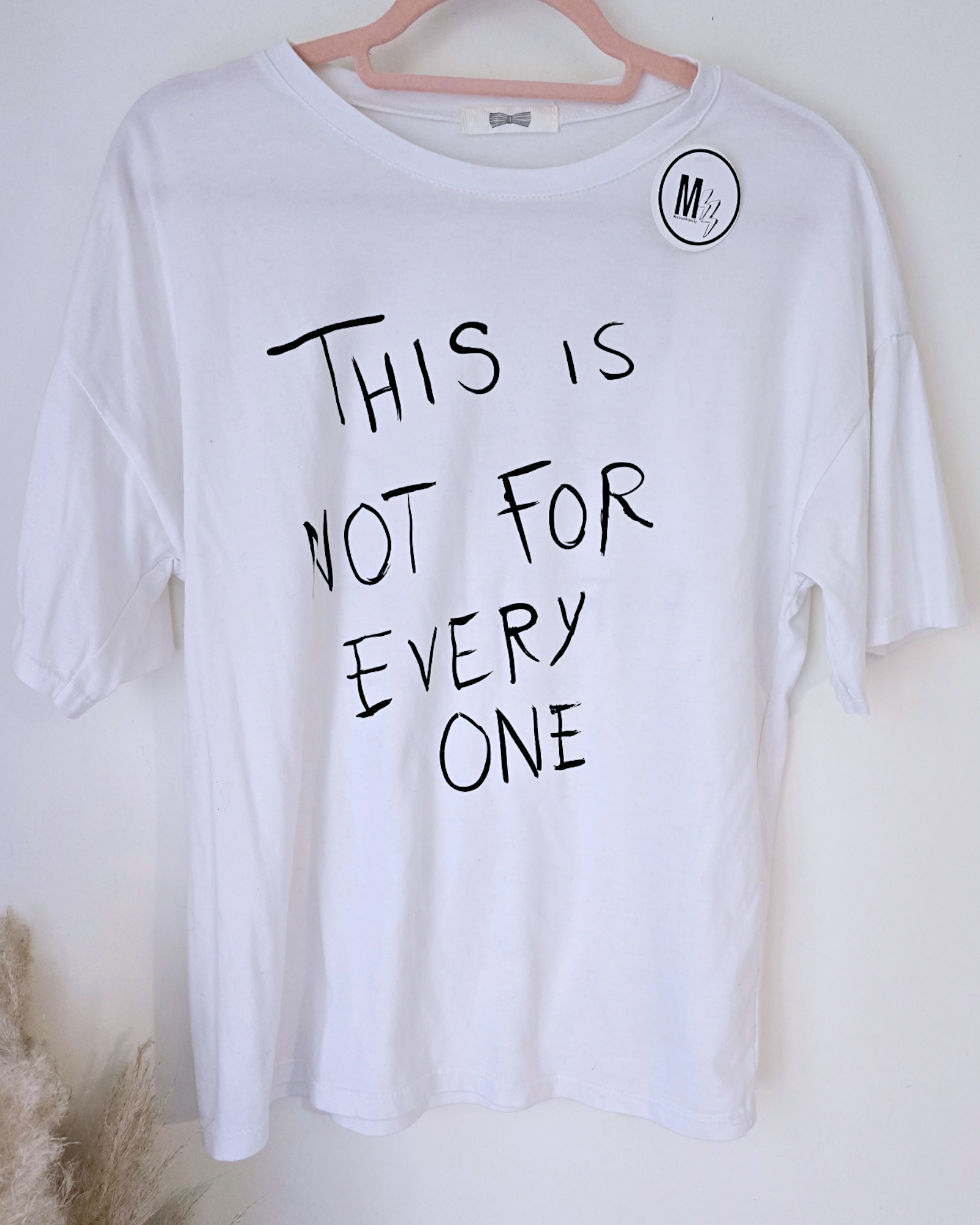 Tee-shirt blanc à tags