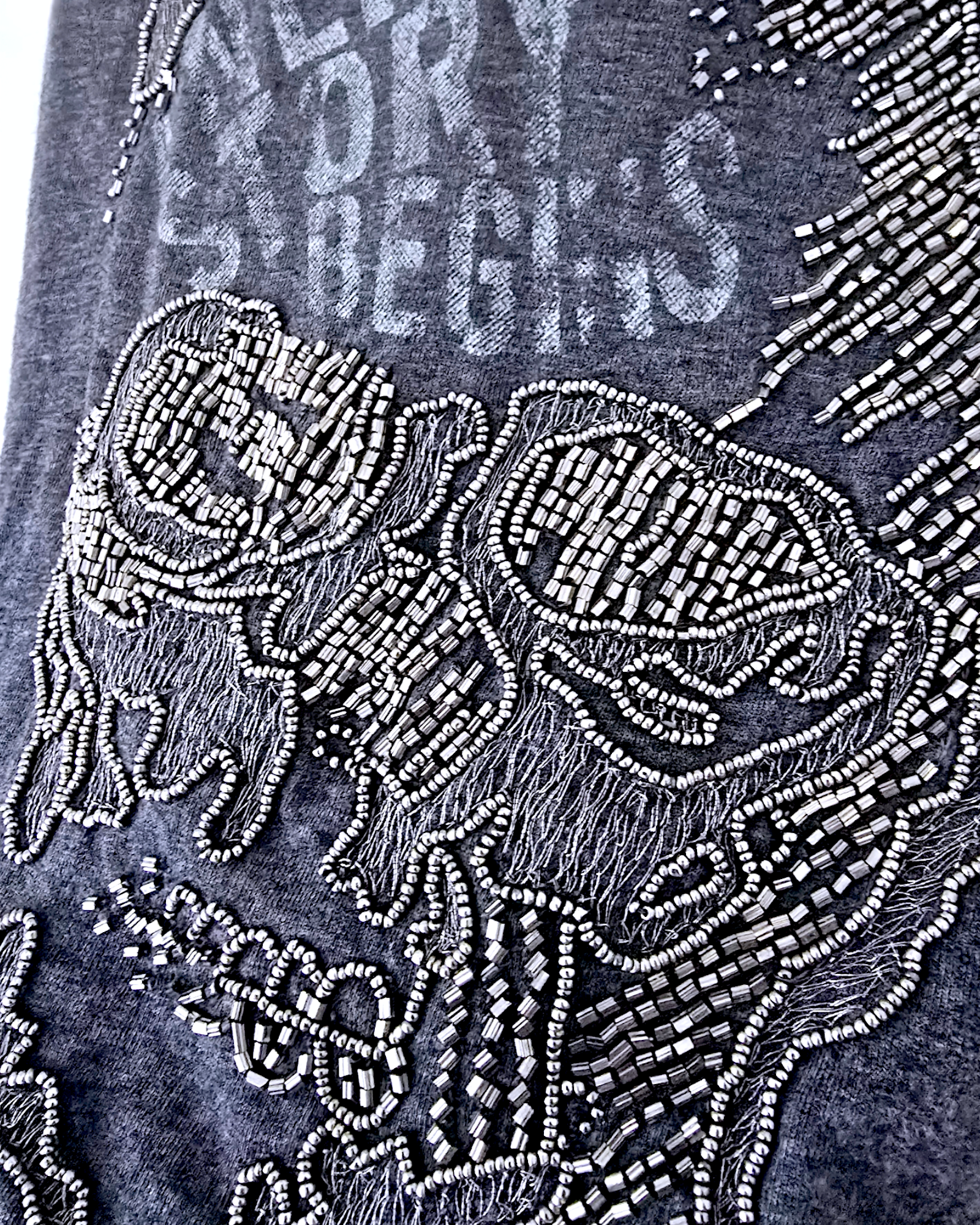 Tee-shirt skull a perles bijoux