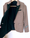 Veste chic customisée en laine