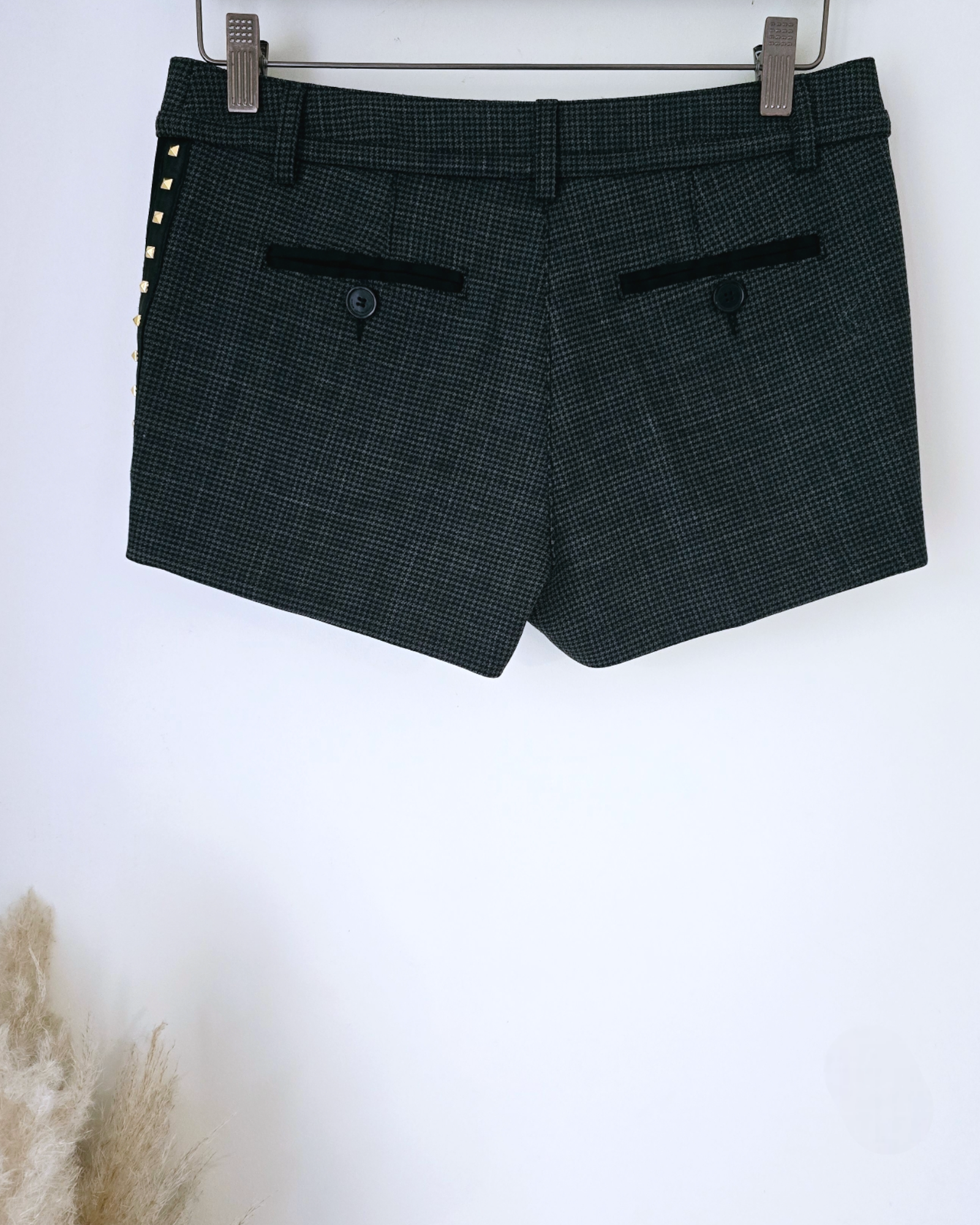 Short chic cloutés