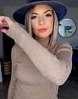 Pull beige col cheminé