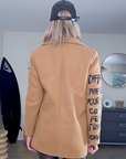 Manteau à tag camel