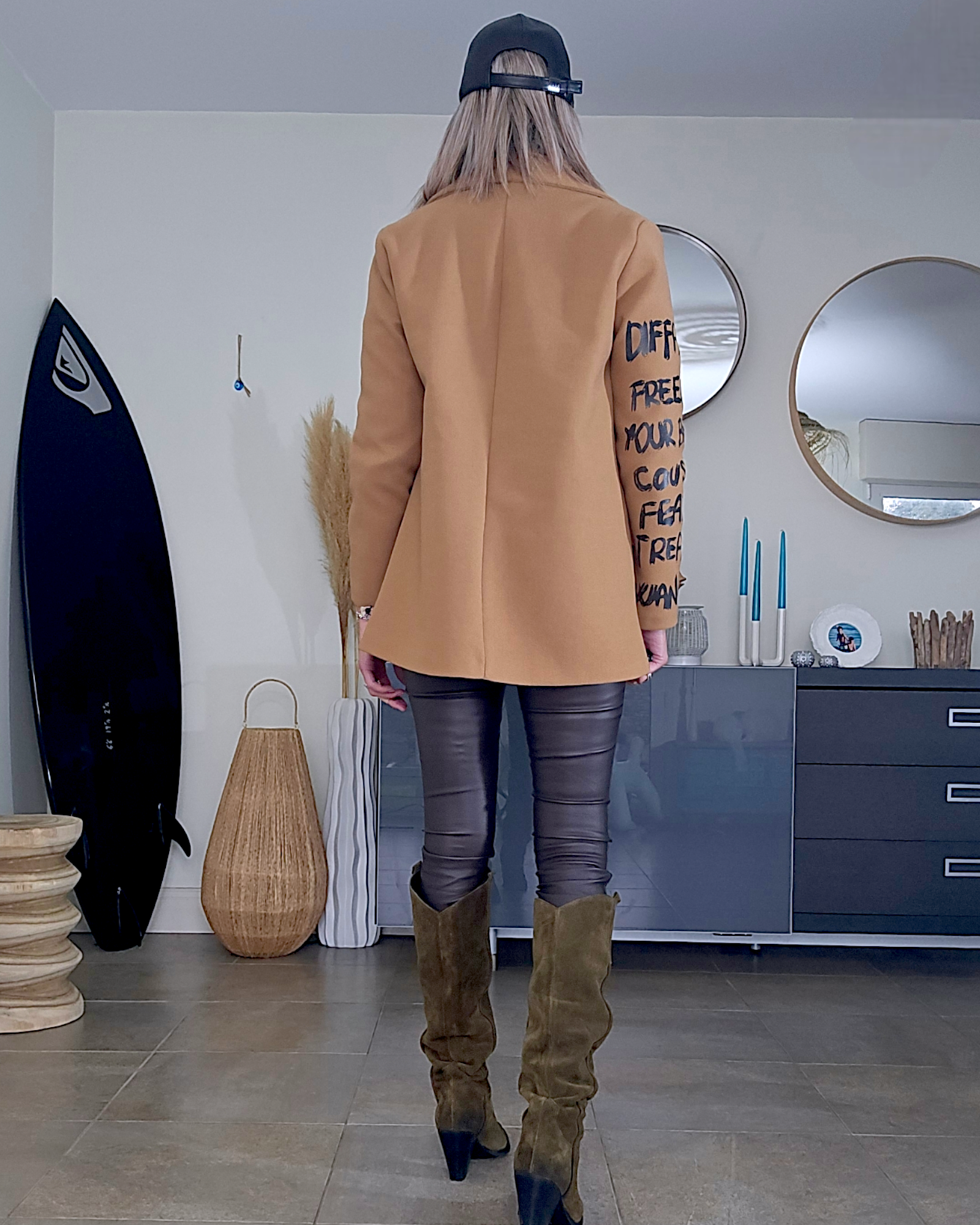 Manteau à tag camel
