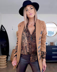 Manteau à tag camel