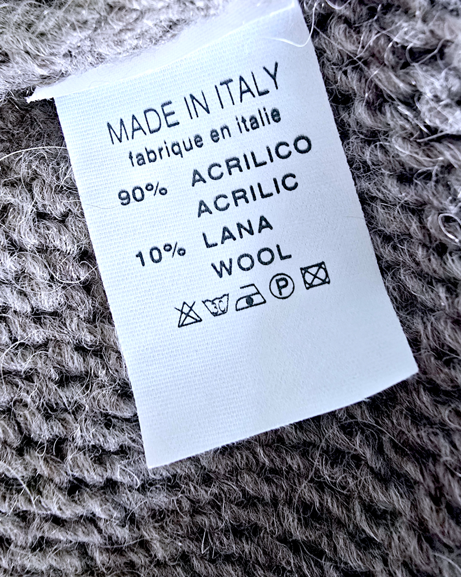 Pull vintage doré