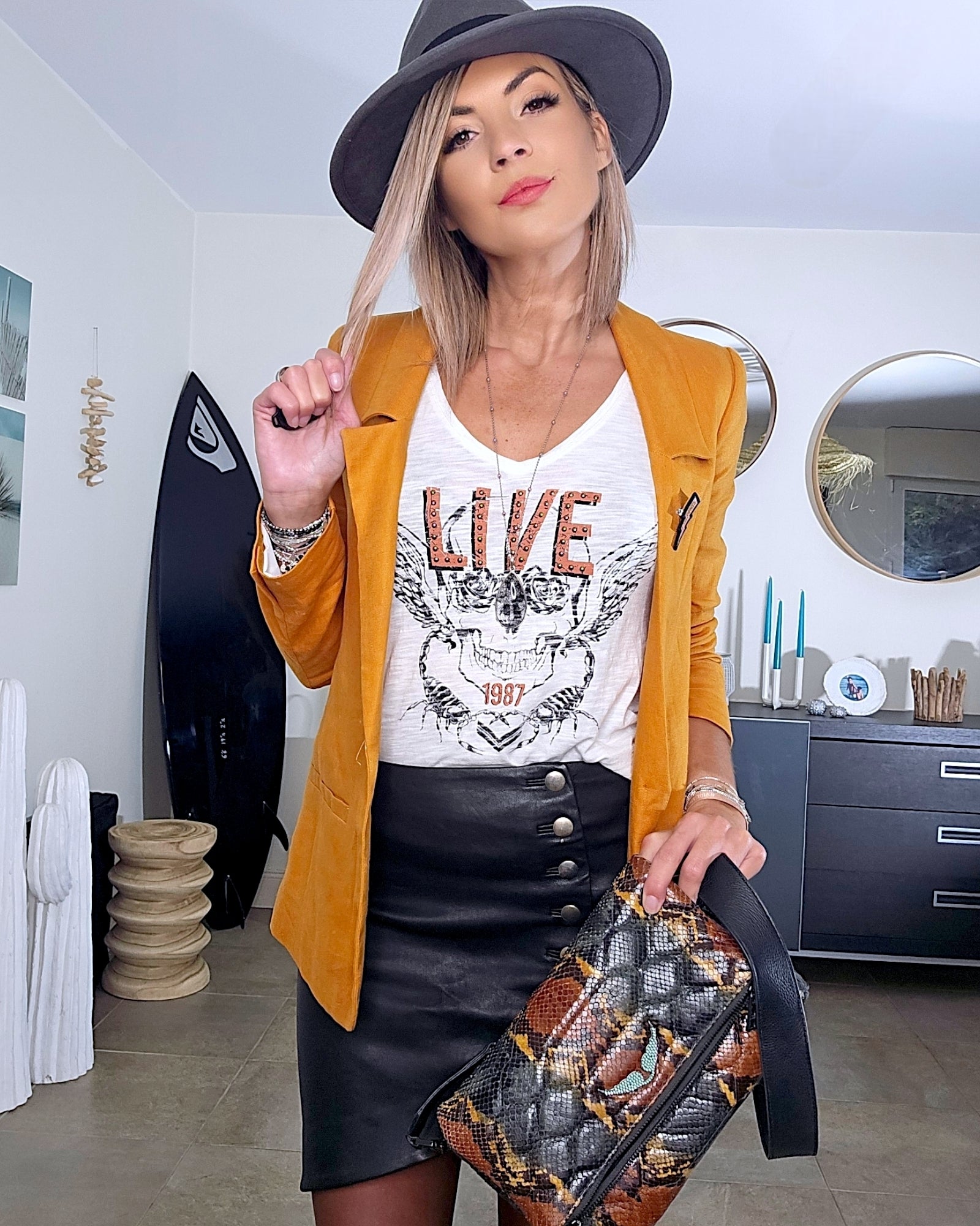 Tee-shirt blanc cassé Live