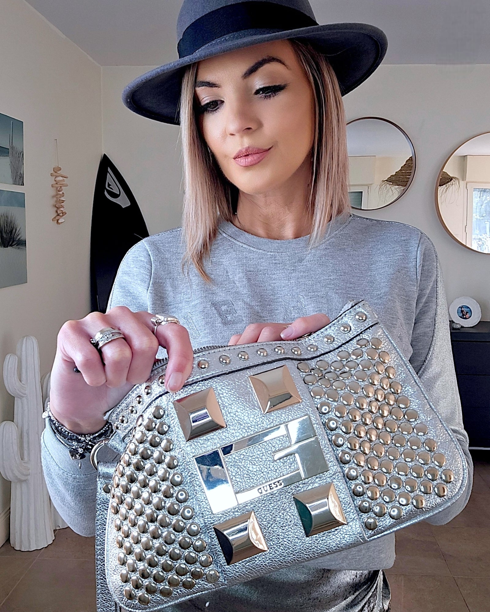 Pochette star cloutée