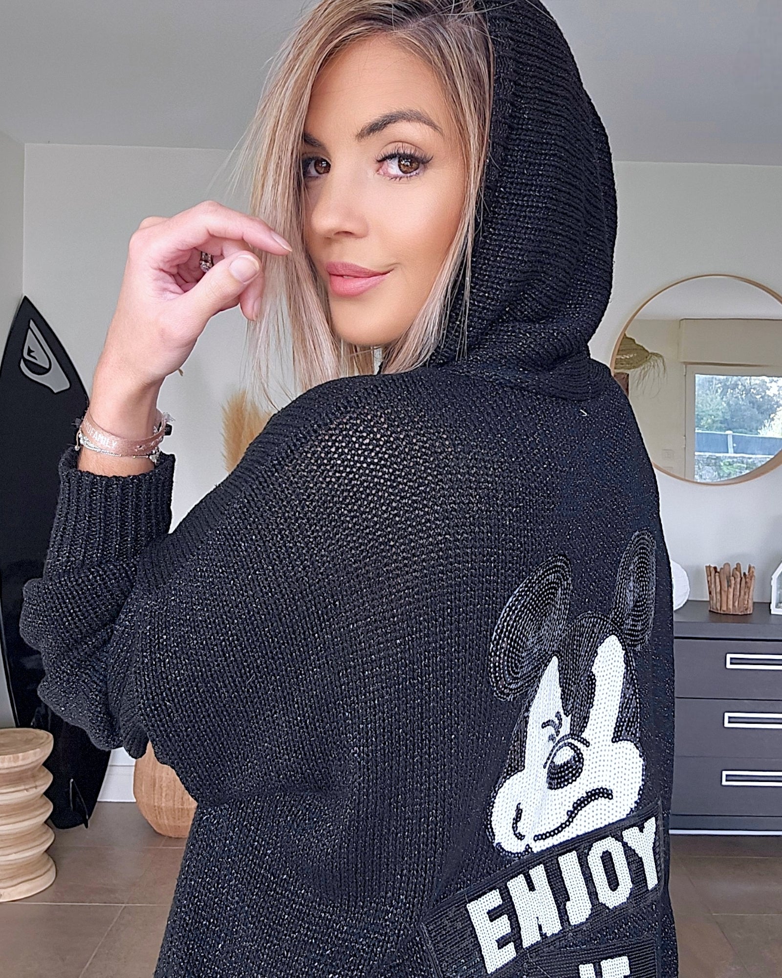 Pull à capuche enjoy