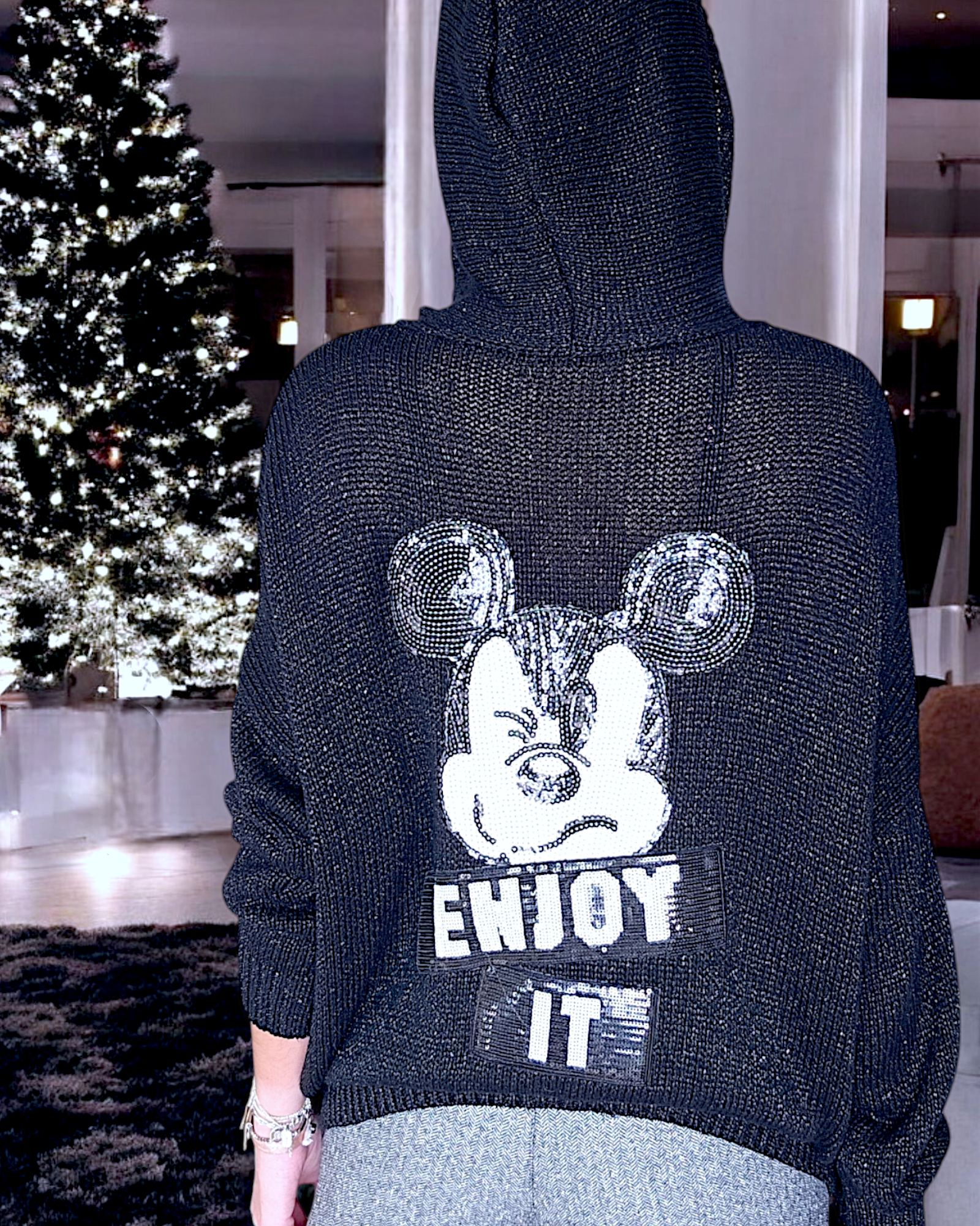 Pull à capuche enjoy