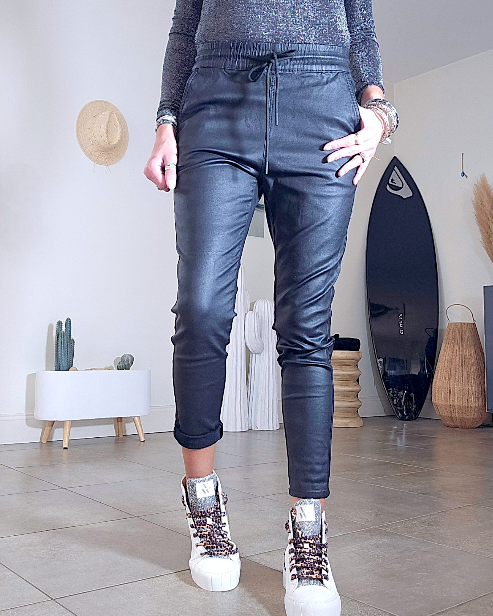 Jogg noir huilé