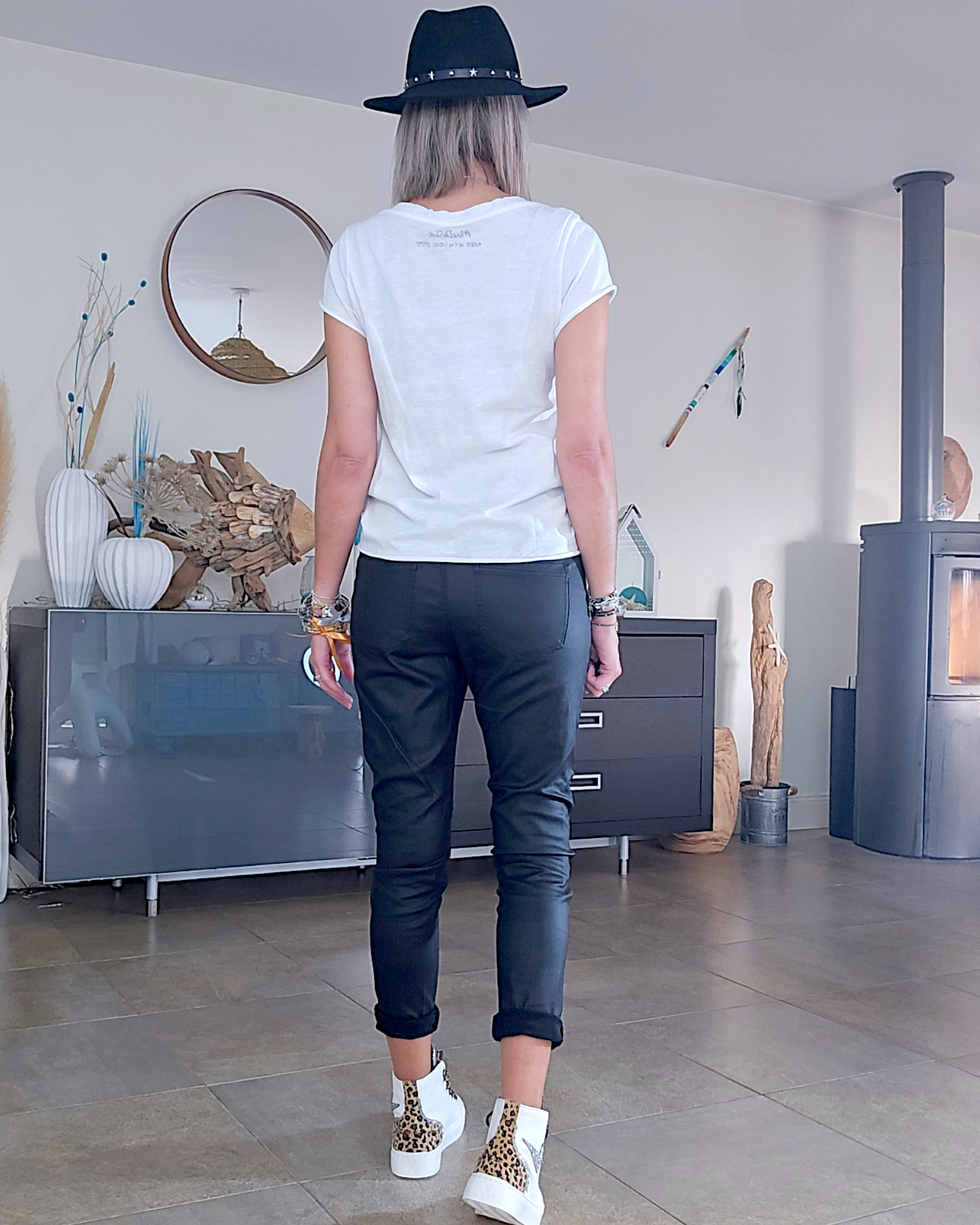 Jogg noir huilé