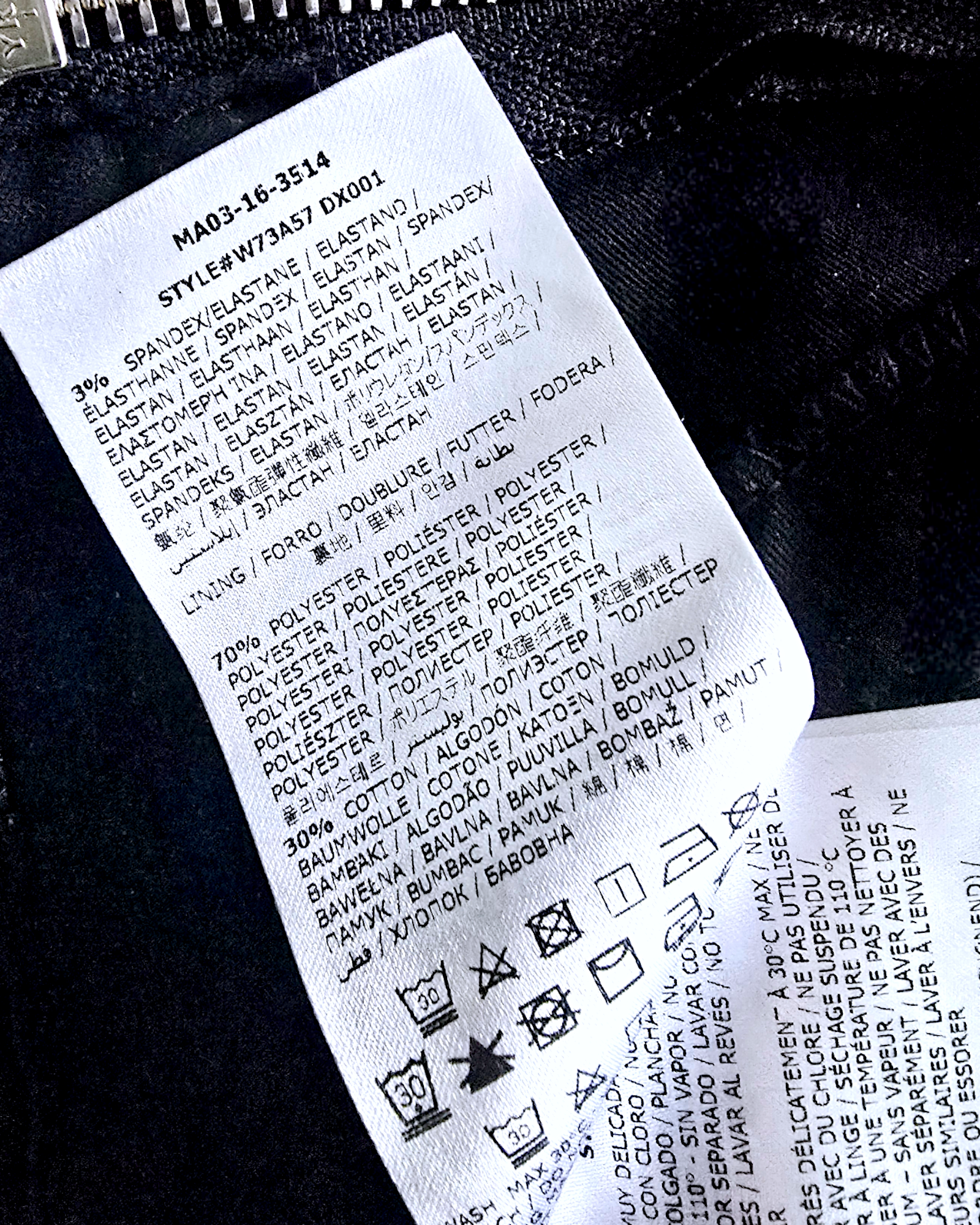 Pantalon noir huilé