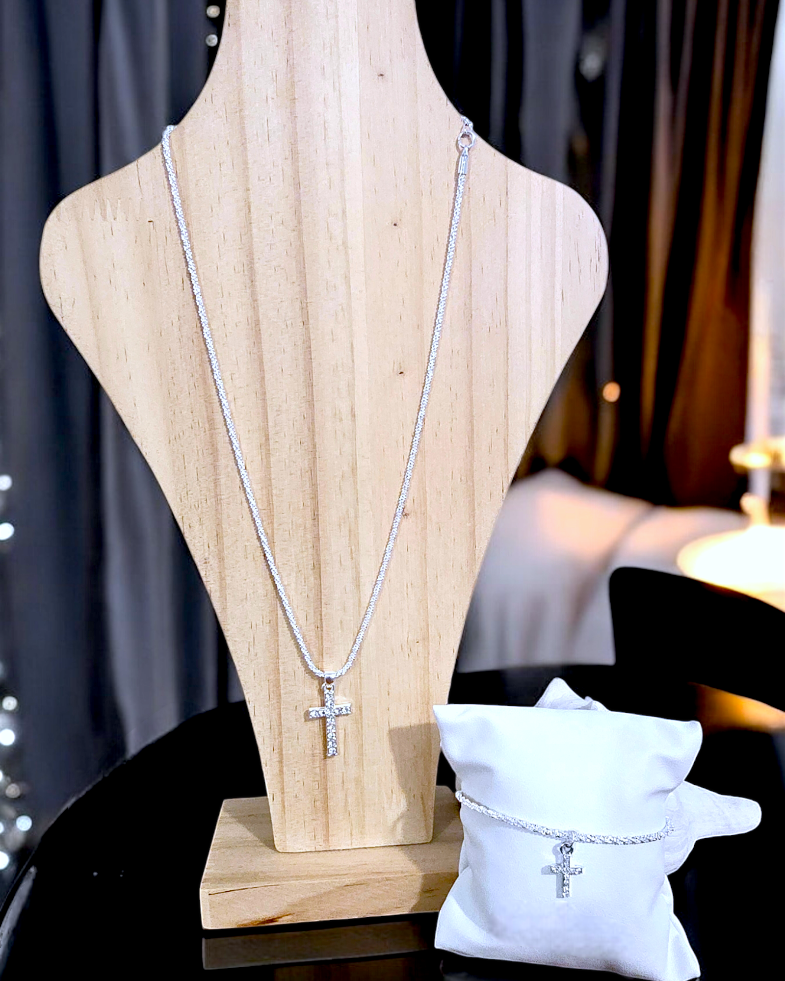 Parure collier et bracelet croix