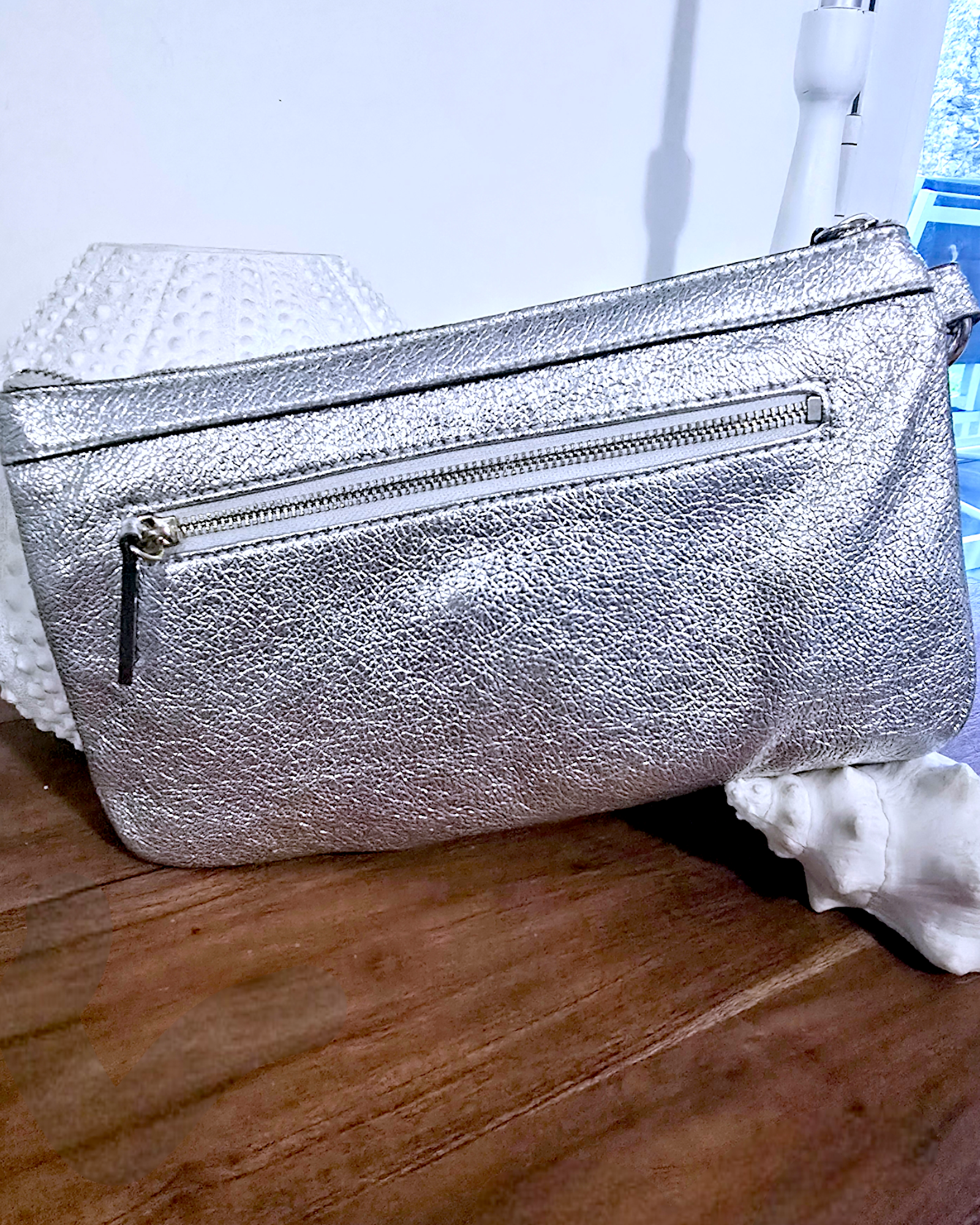 Pochette star cloutée