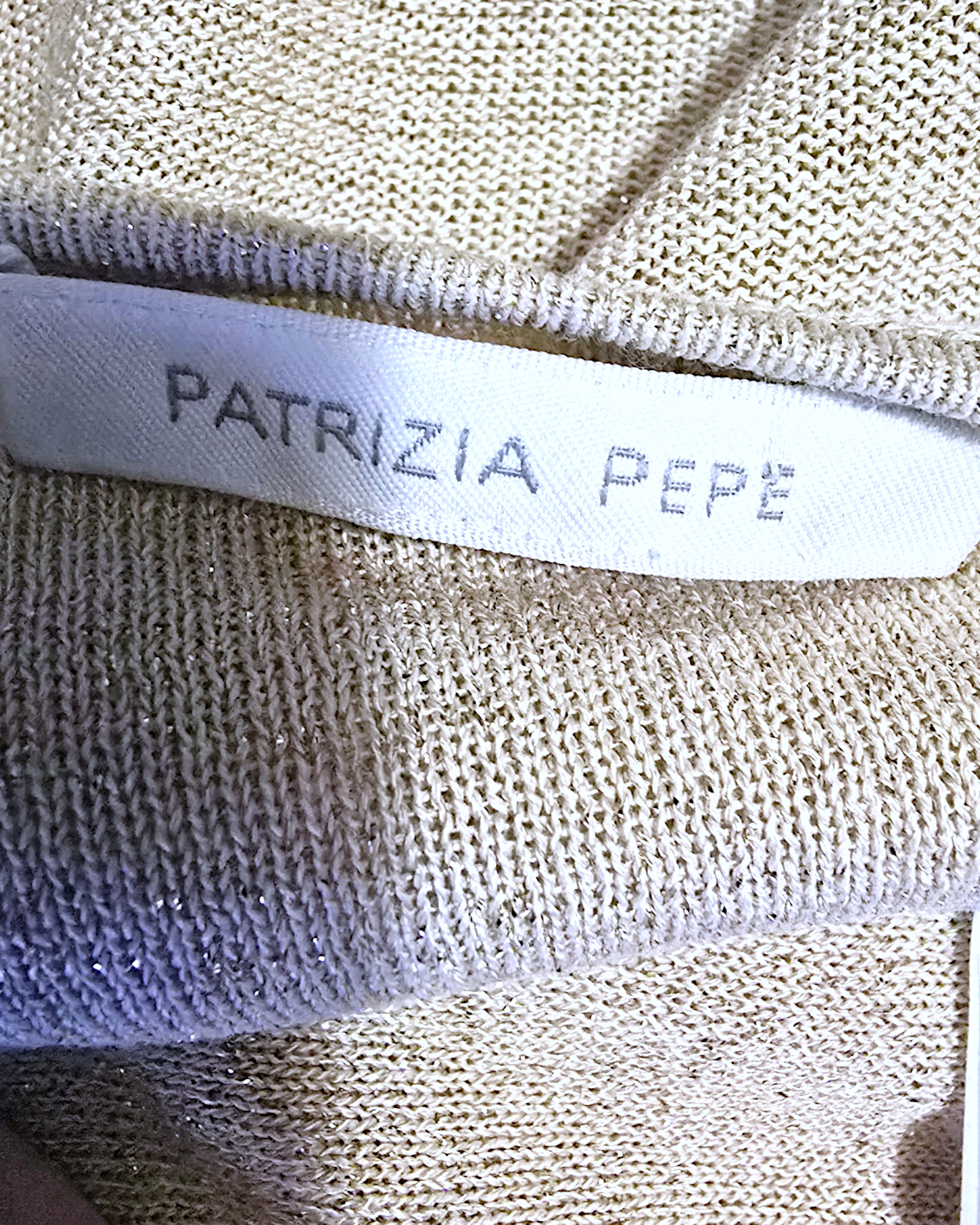 Robe portefeuille dorée