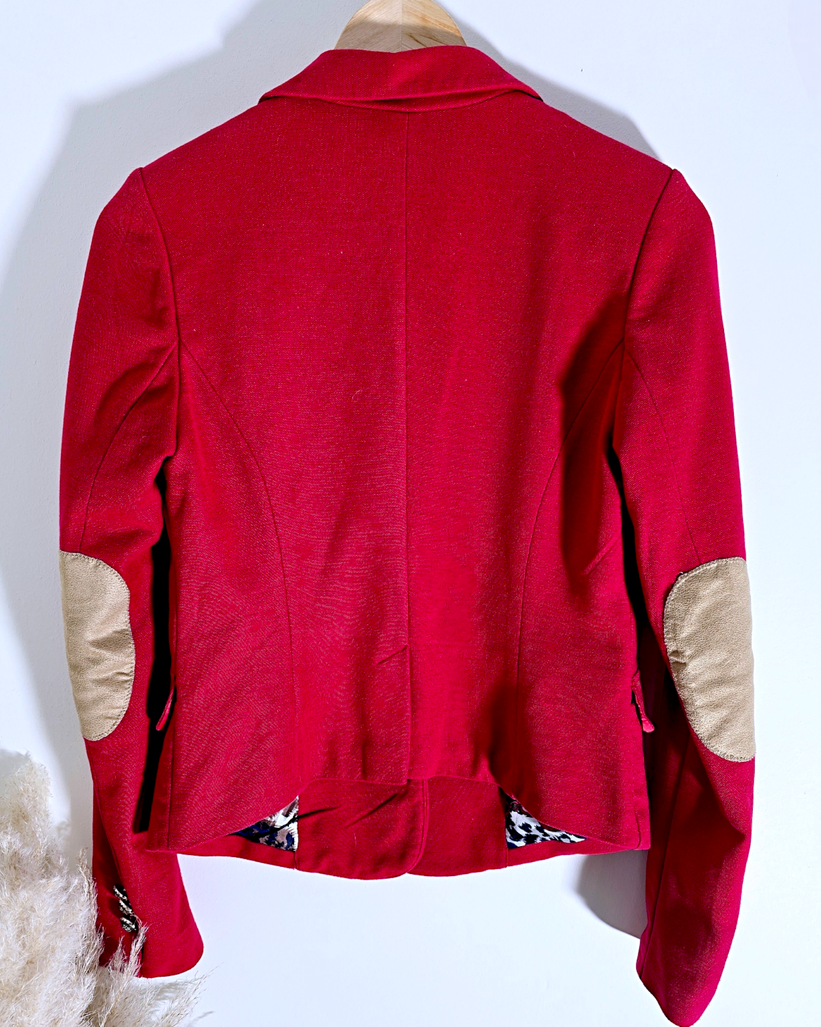 Veste red