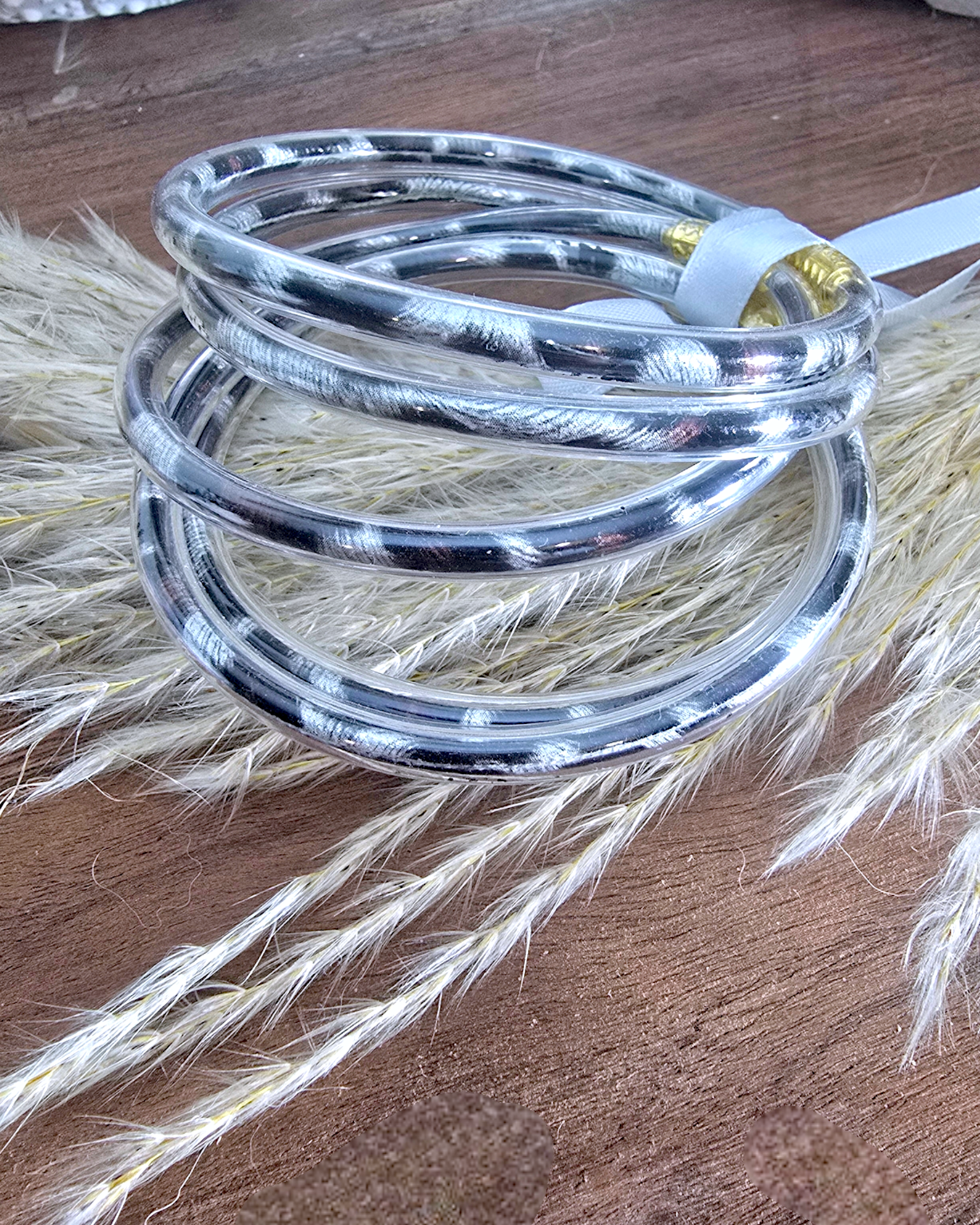 Lot de bracelets
