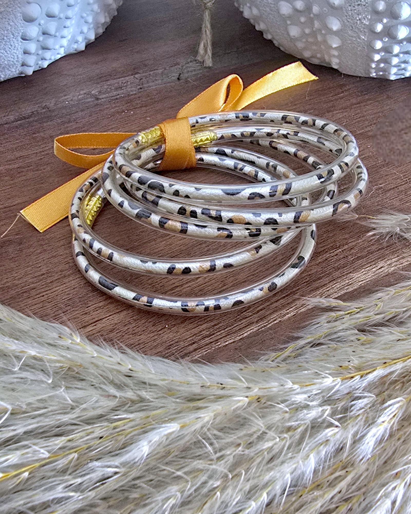 Lot de bracelets