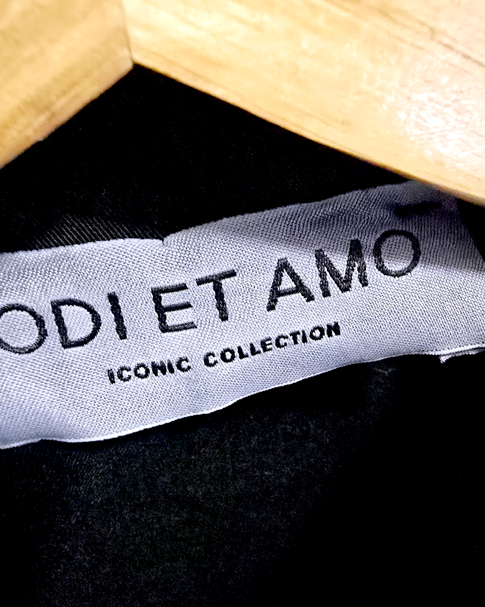 Chemise cloutée