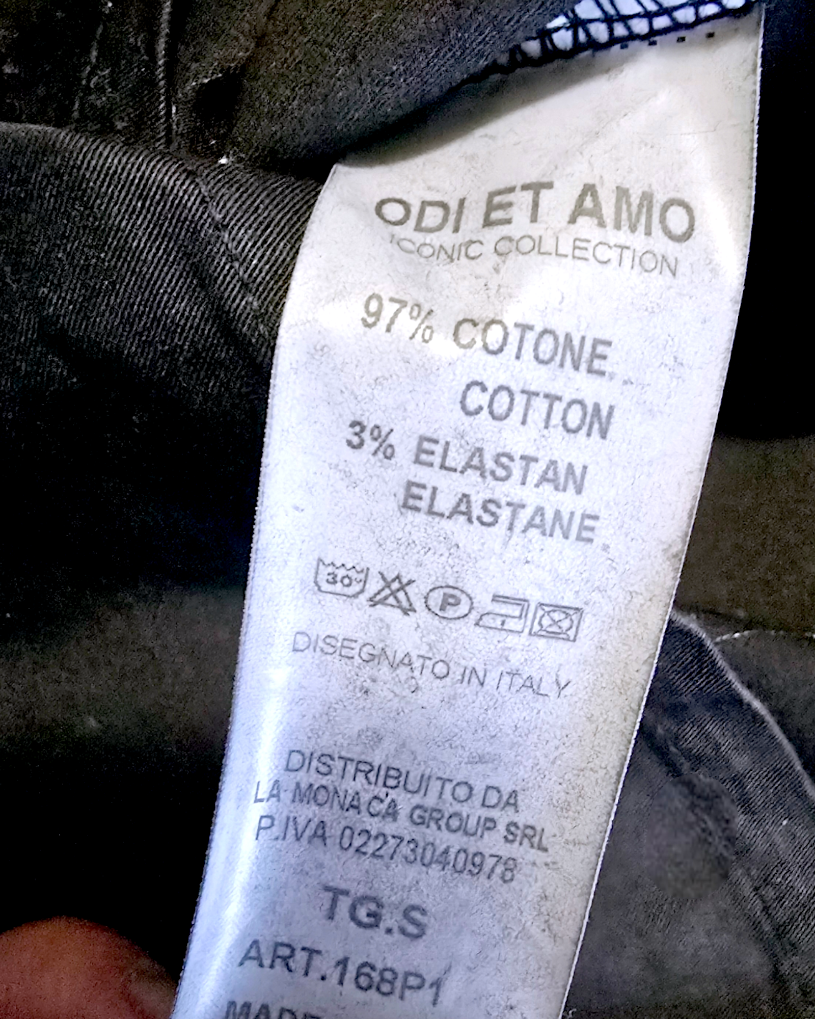 Chemise cloutée