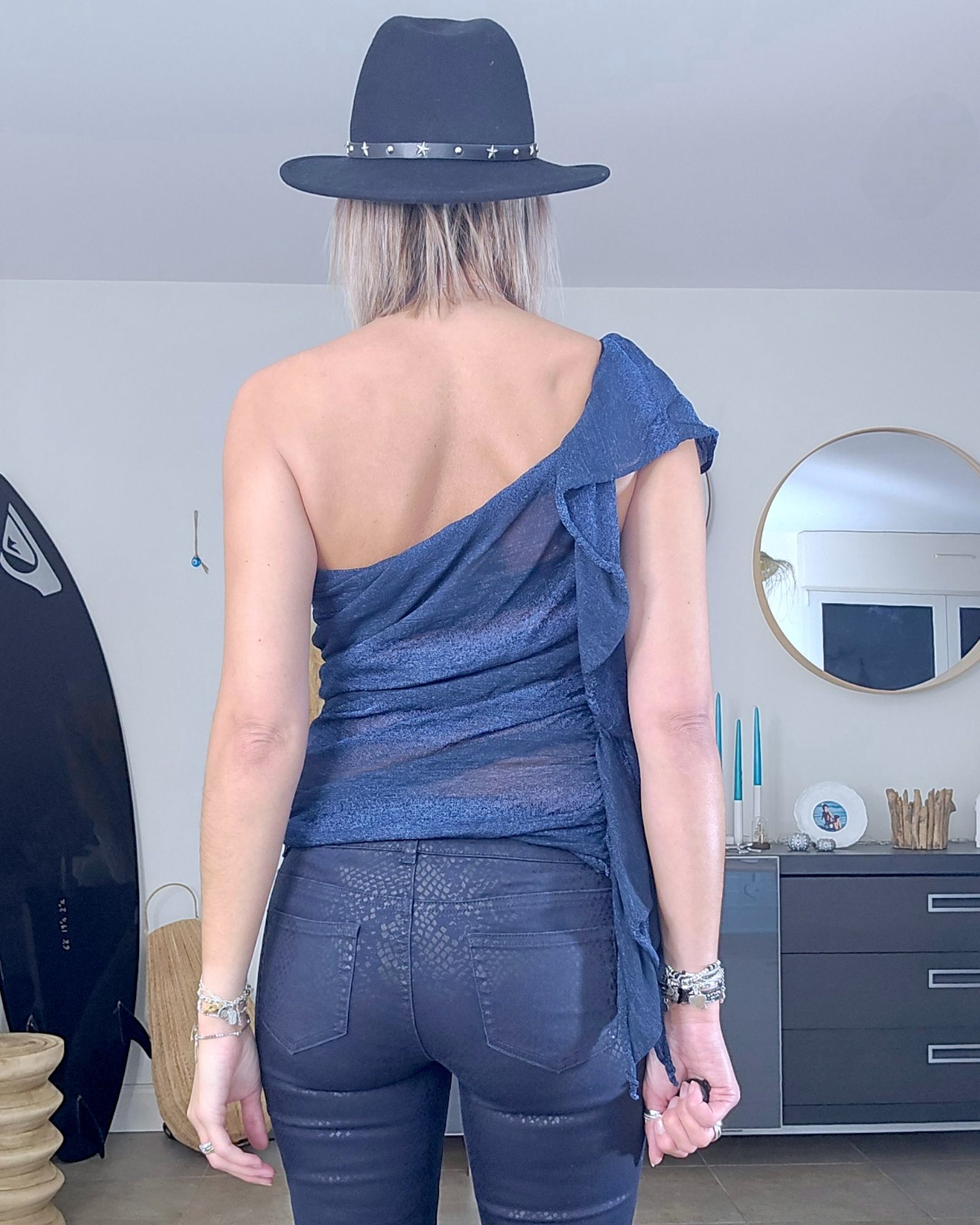 Haut asymétrique