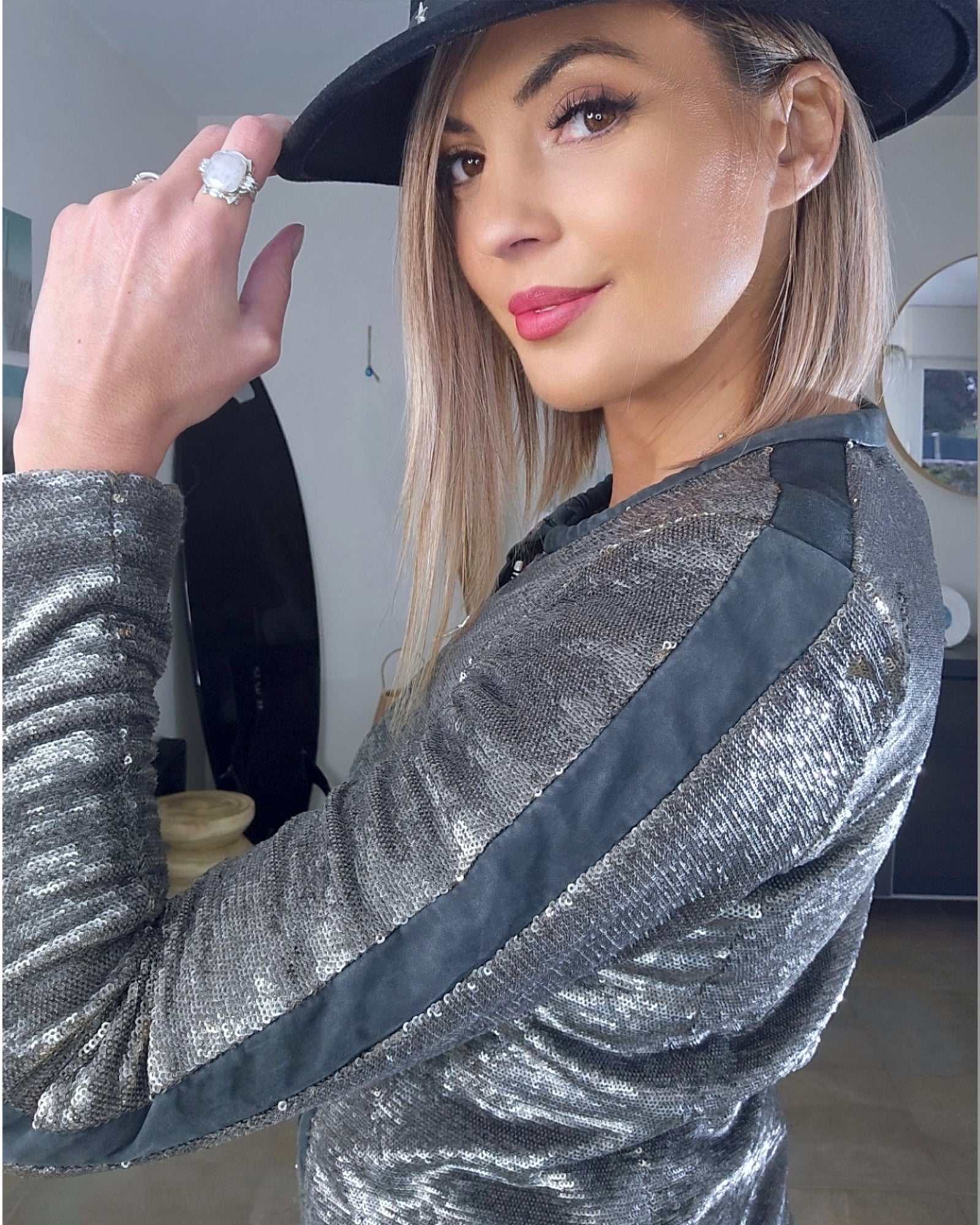 Veste cuir à sequins