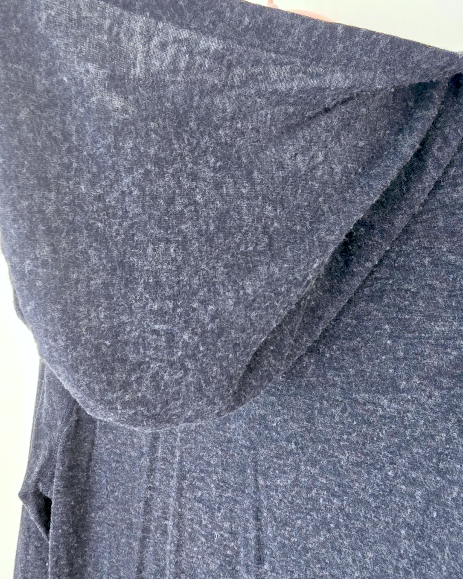 Sweat tee-shirt stay