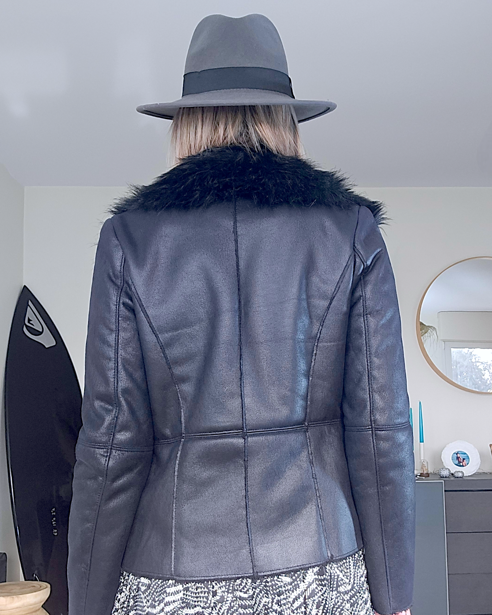 Manteau fausse fourrure