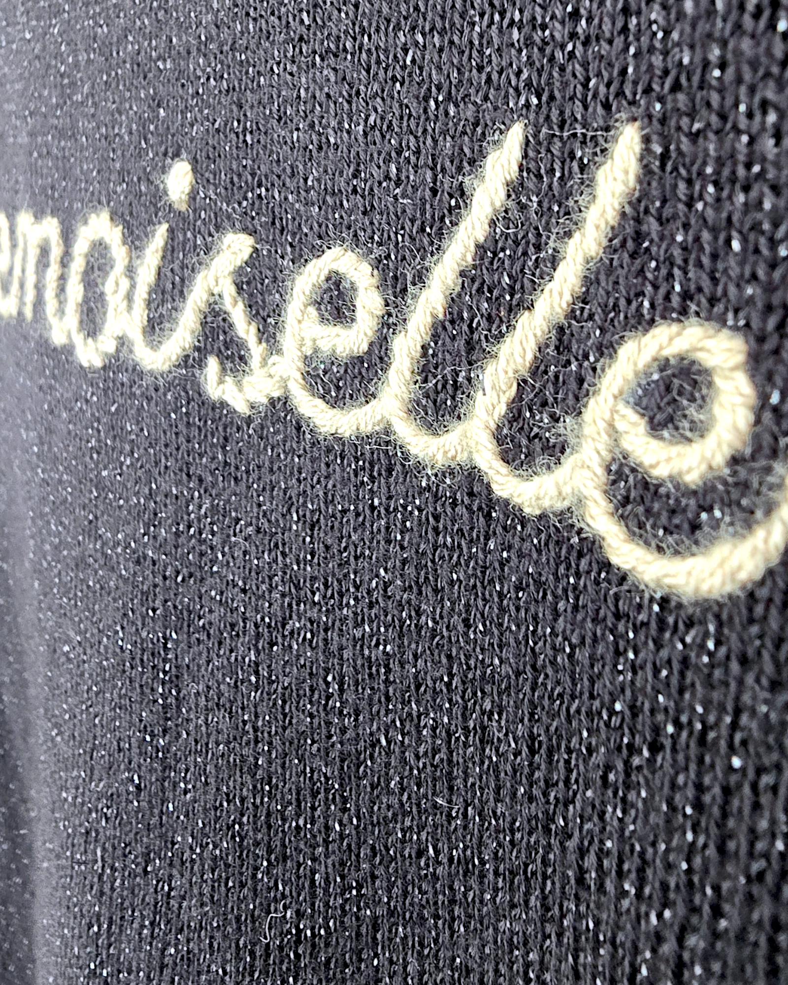Pull Mademoiselle