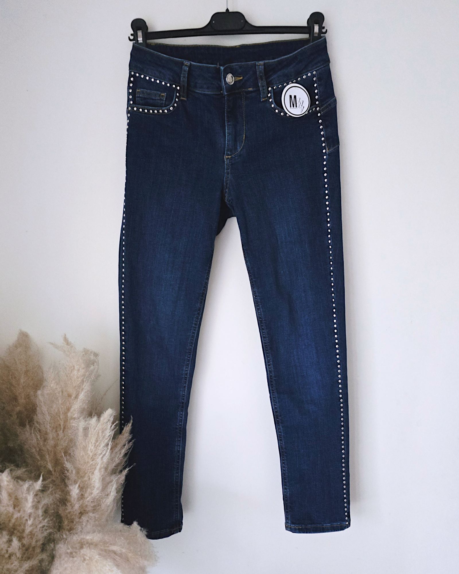 Jean bleu slim clouté