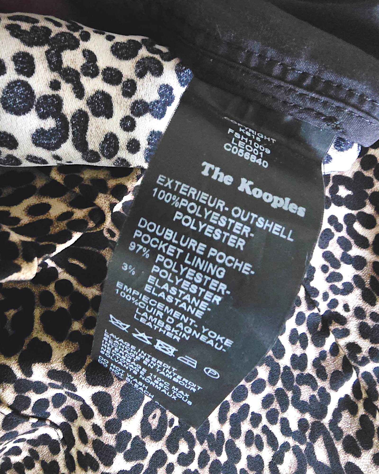 Short léo poches en cuir noir - 𝐌𝐚𝐫𝐢𝐧𝐚𝟒𝟒𝐟𝐚𝐦𝐢𝐥𝐲