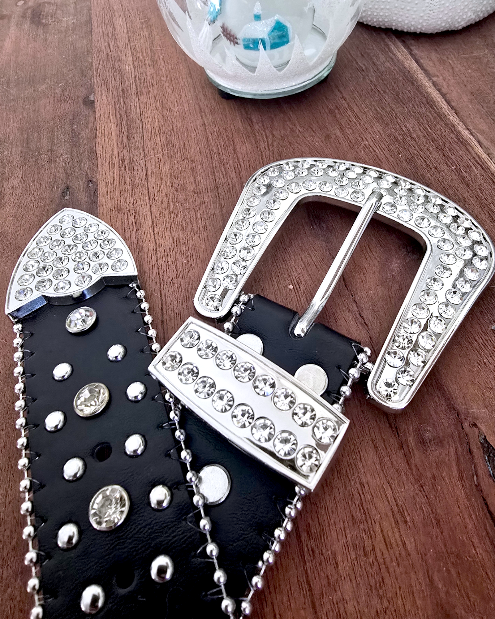Ceinture noire avec croix - 𝐌𝐚𝐫𝐢𝐧𝐚𝟒𝟒𝐟𝐚𝐦𝐢𝐥𝐲