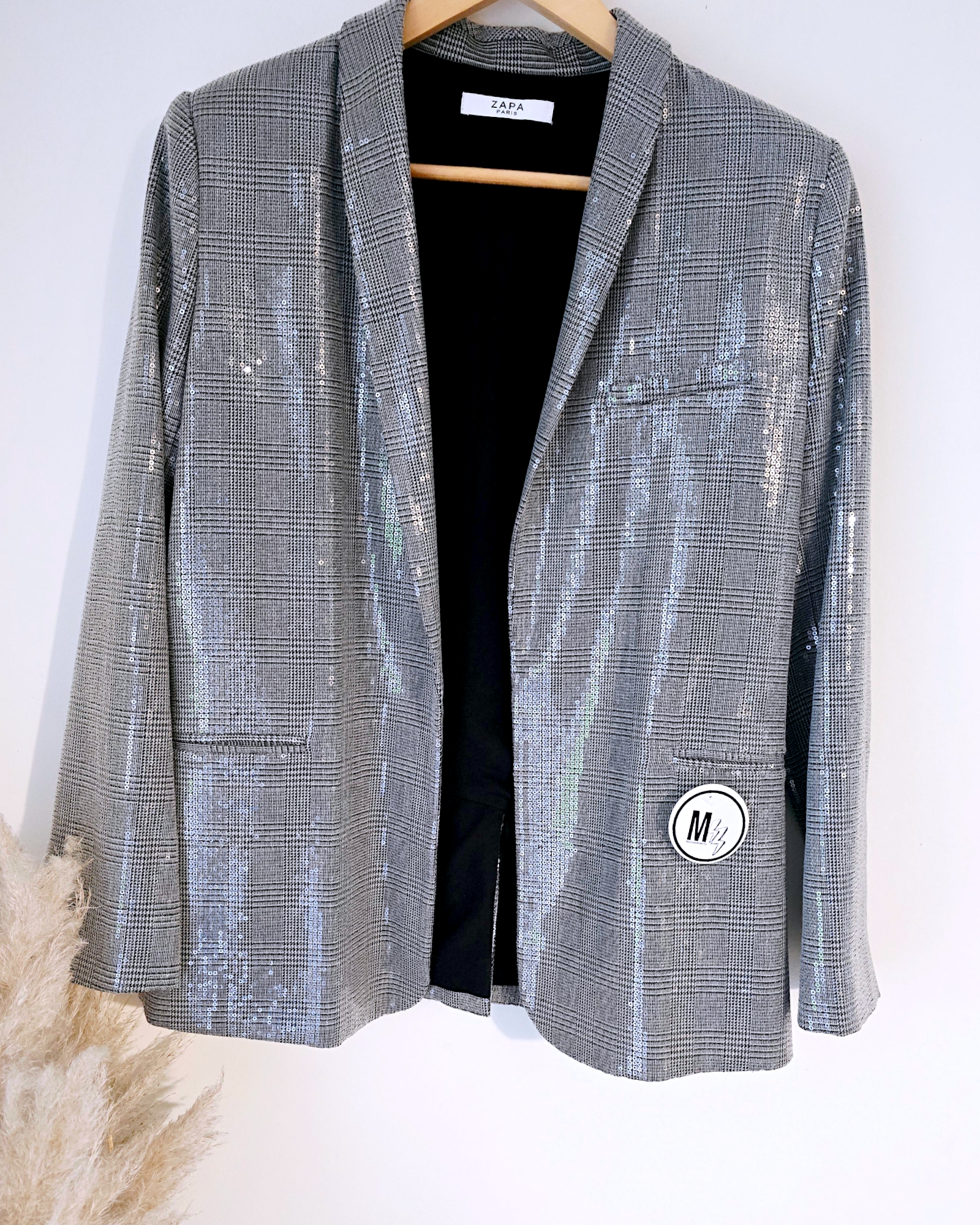 Veste grise à carreaux et sequins - 𝐌𝐚𝐫𝐢𝐧𝐚𝟒𝟒𝐟𝐚𝐦𝐢𝐥𝐲