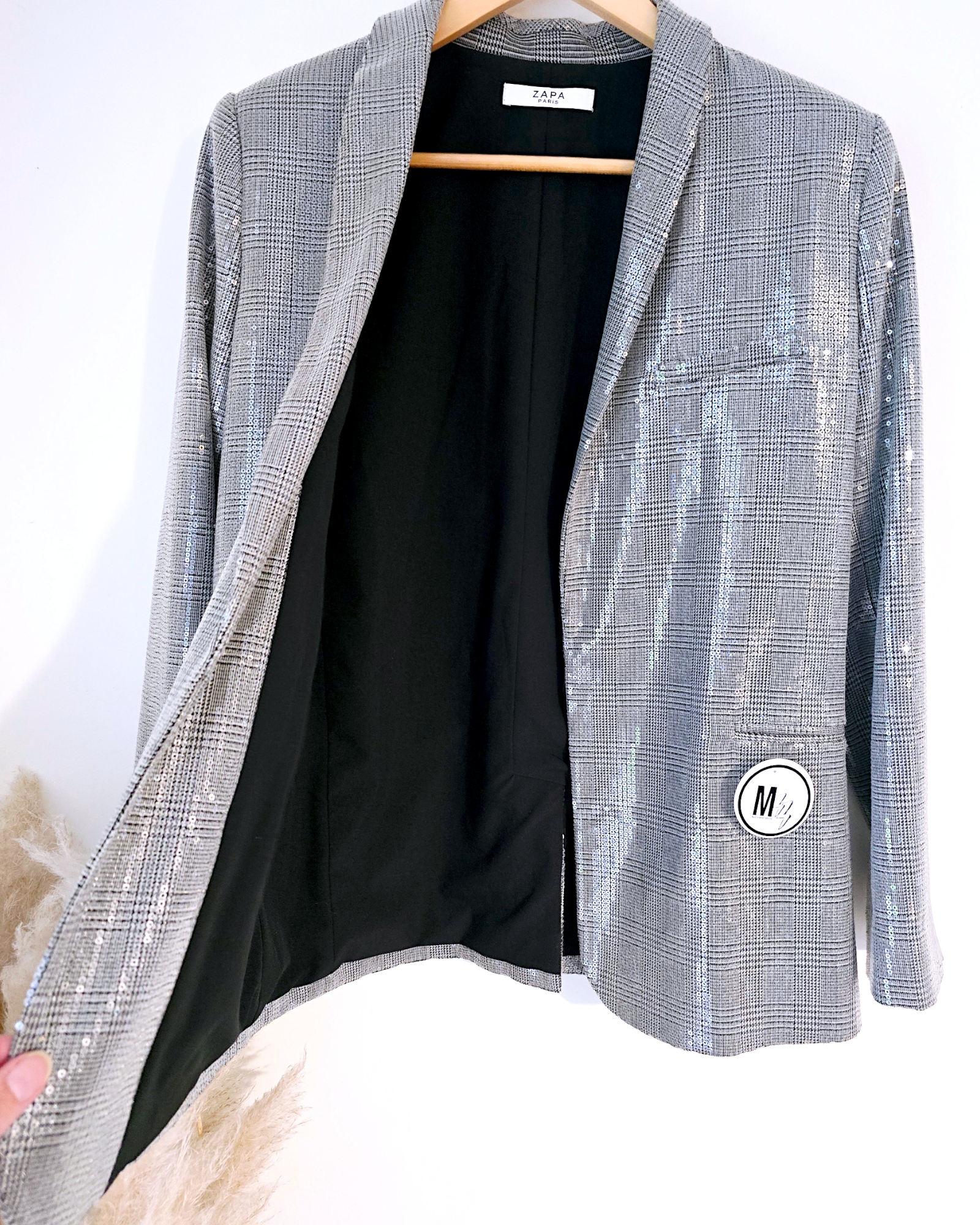 Veste grise à carreaux et sequins - 𝐌𝐚𝐫𝐢𝐧𝐚𝟒𝟒𝐟𝐚𝐦𝐢𝐥𝐲