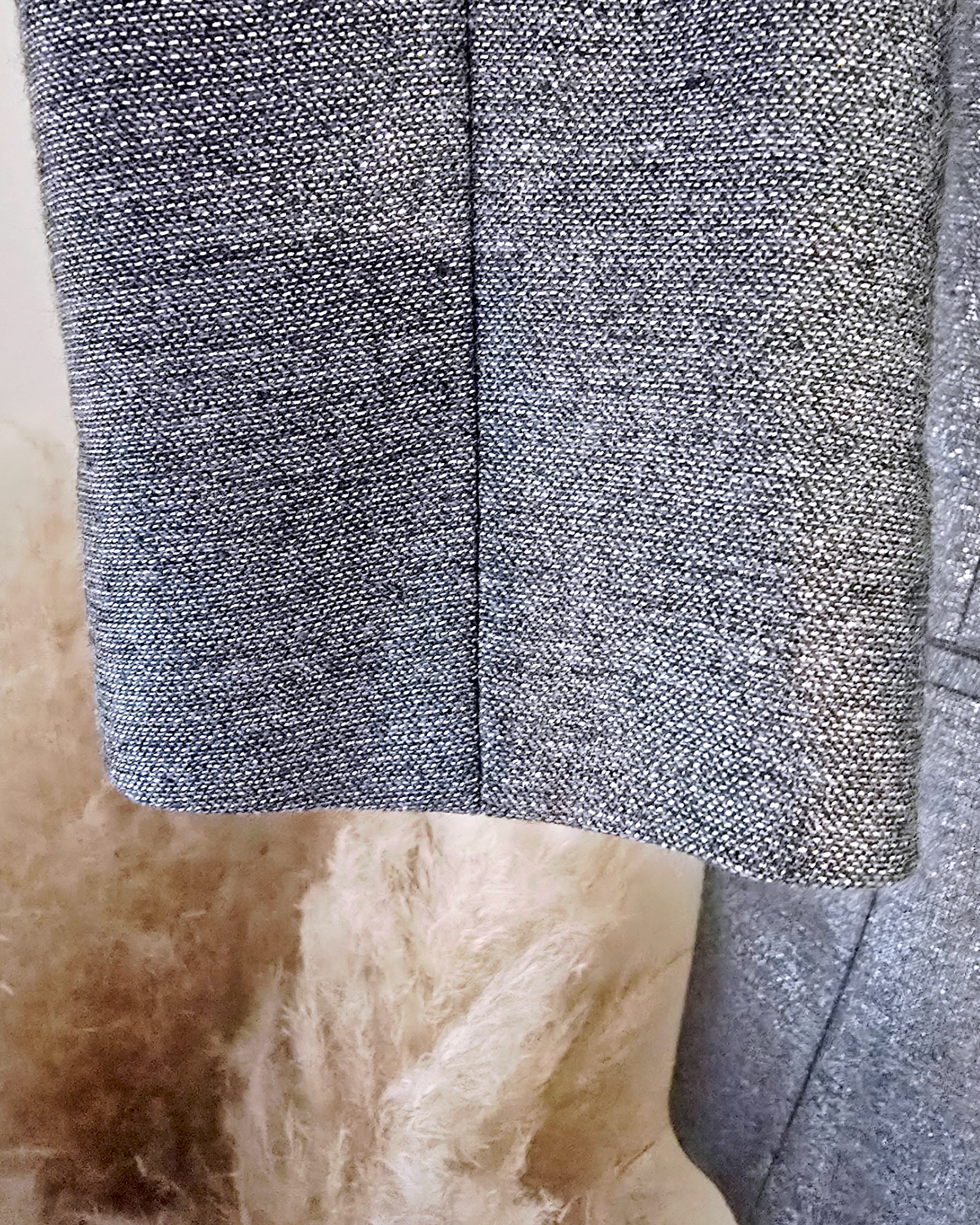 Veste cintrée grise argentée à col noir - 𝐌𝐚𝐫𝐢𝐧𝐚𝟒𝟒𝐟𝐚𝐦𝐢𝐥𝐲