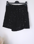 Jupe-short velours et sequins noirs. - 𝐌𝐚𝐫𝐢𝐧𝐚𝟒𝟒𝐟𝐚𝐦𝐢𝐥𝐲