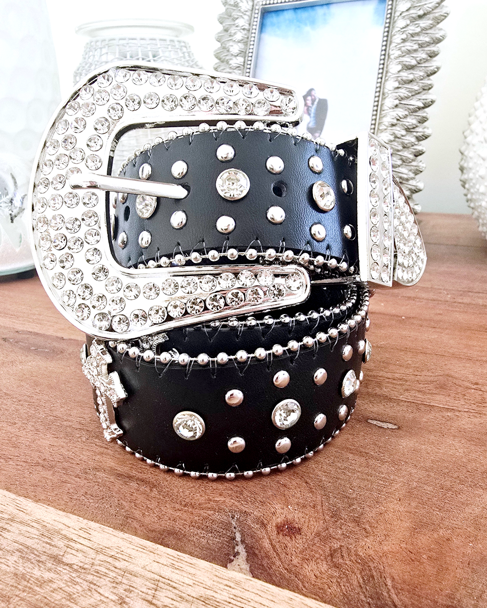 Ceinture noire avec croix - 𝐌𝐚𝐫𝐢𝐧𝐚𝟒𝟒𝐟𝐚𝐦𝐢𝐥𝐲