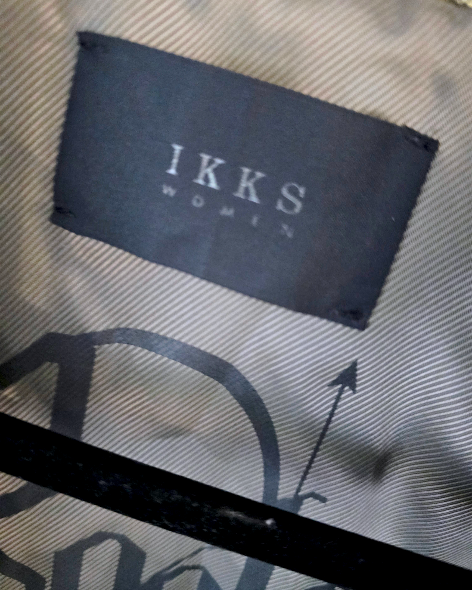 Veste bronze à carreaux noirs