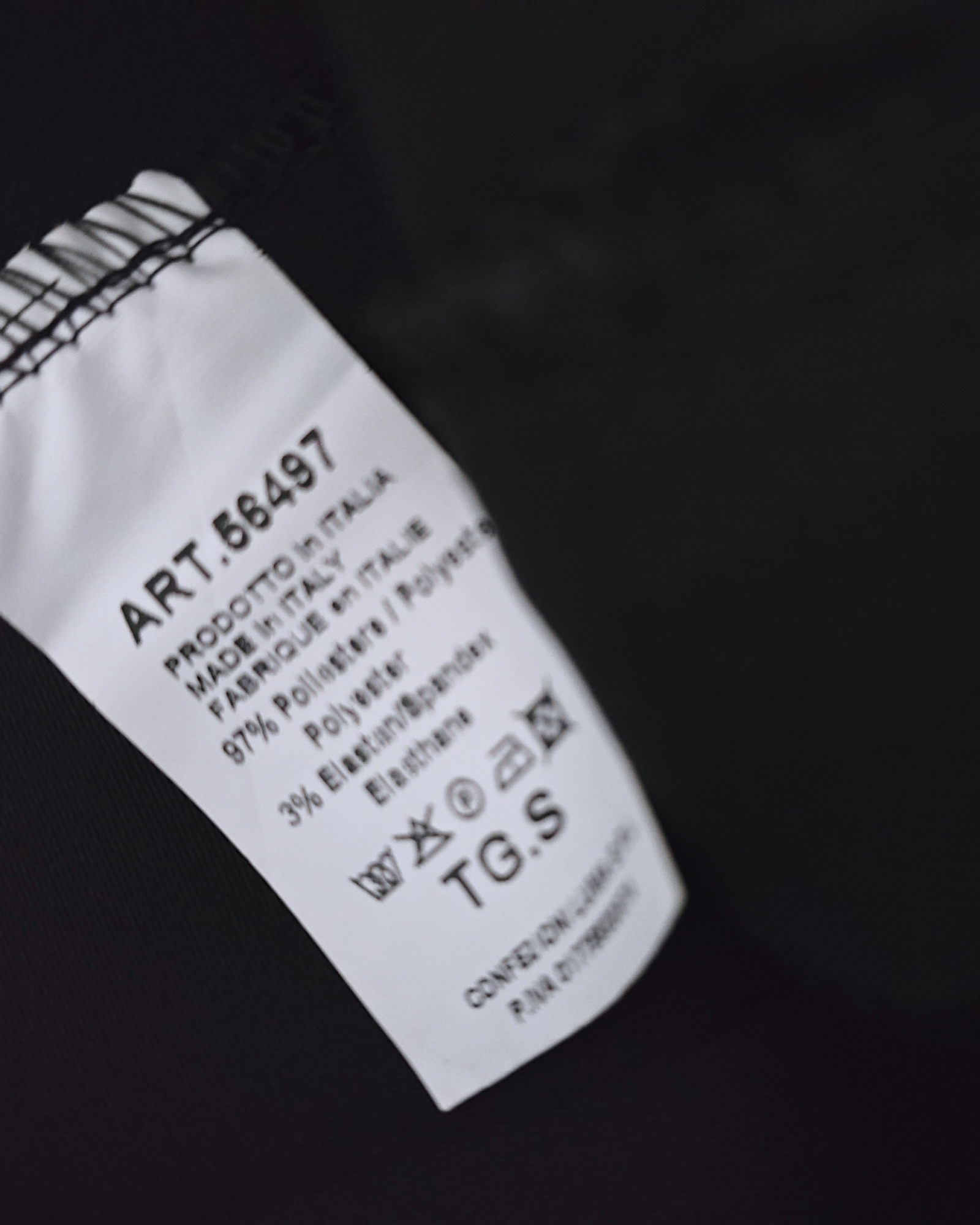 Pantalon noir à jambes larges