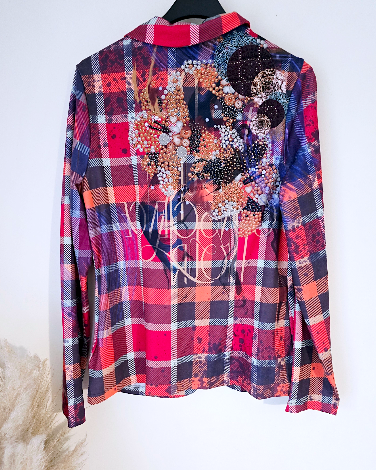 Veste cintrée à carreaux et strass - 𝐌𝐚𝐫𝐢𝐧𝐚𝟒𝟒𝐟𝐚𝐦𝐢𝐥𝐲