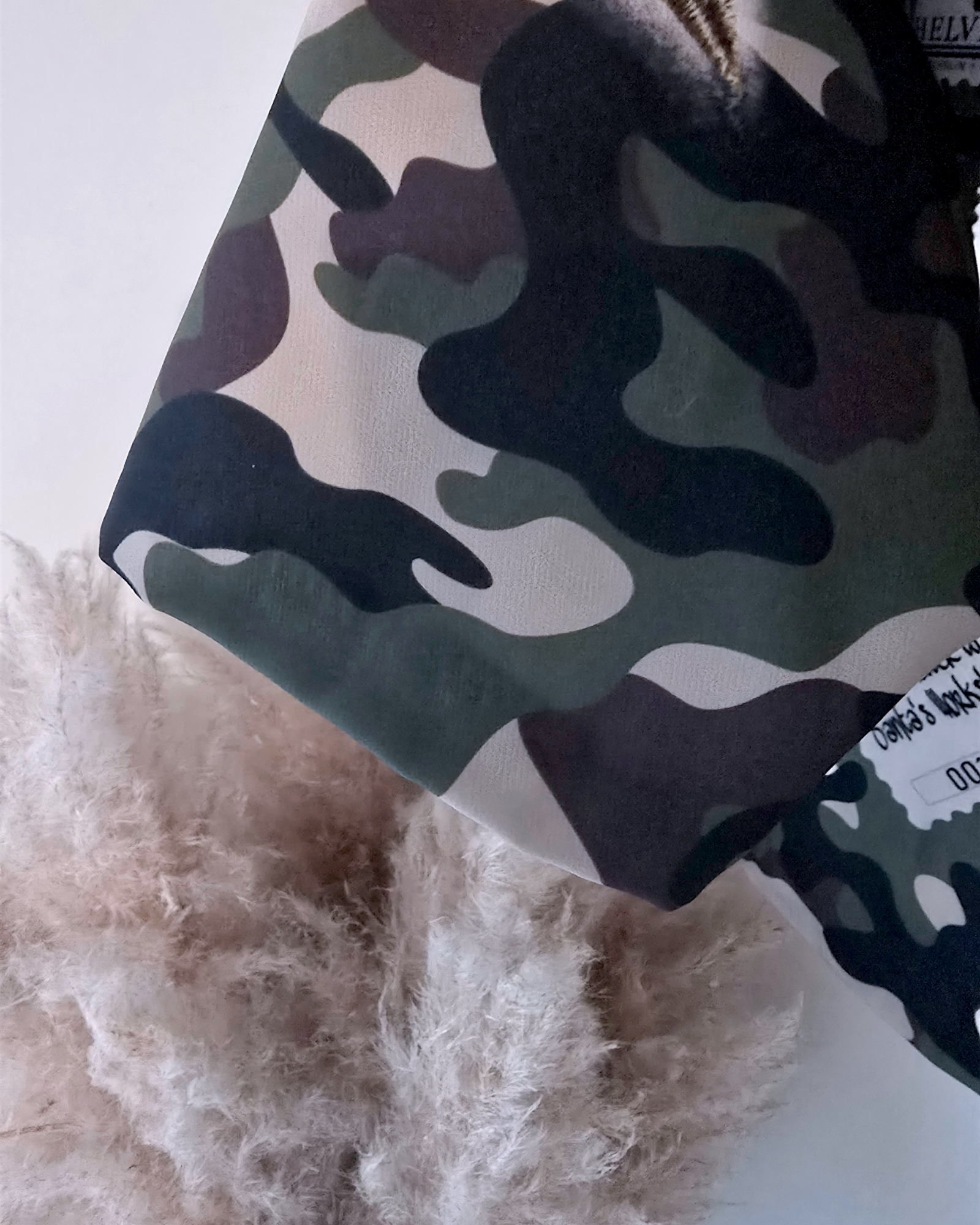 Blazer camouflage à inscriptions - 𝐌𝐚𝐫𝐢𝐧𝐚𝟒𝟒𝐟𝐚𝐦𝐢𝐥𝐲