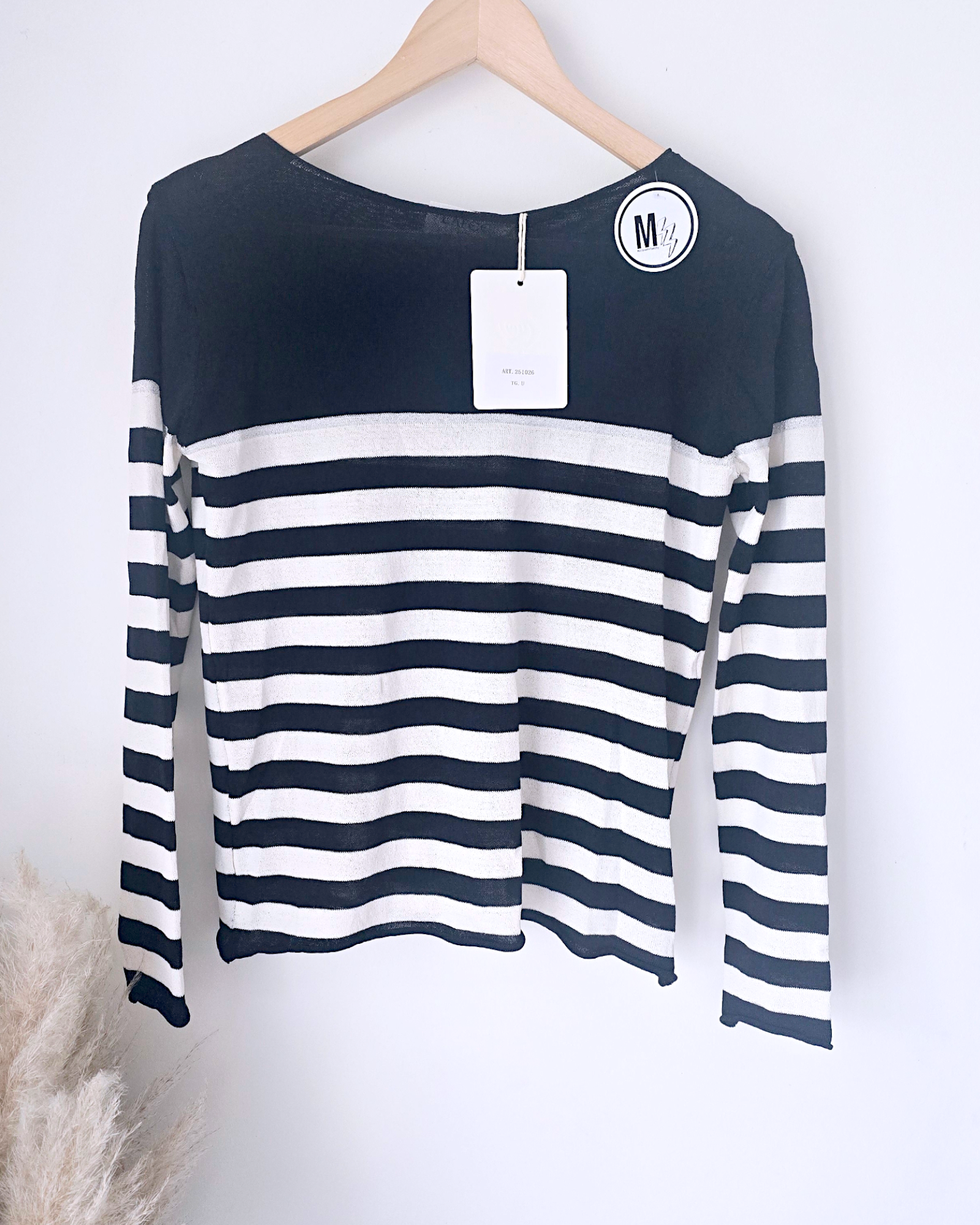 Pull marin noir et blanc