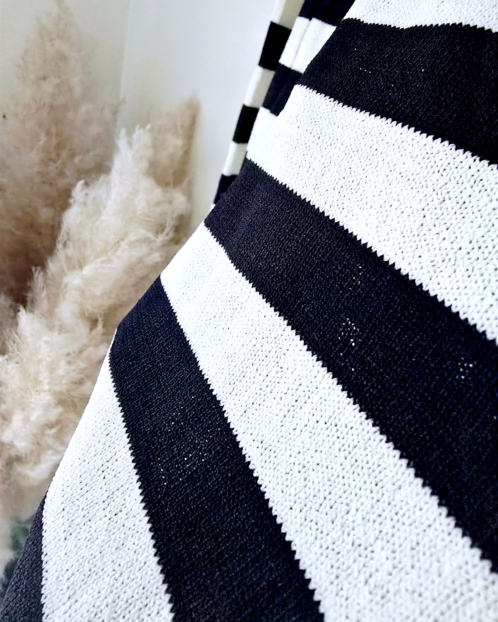 Pull marin noir et blanc