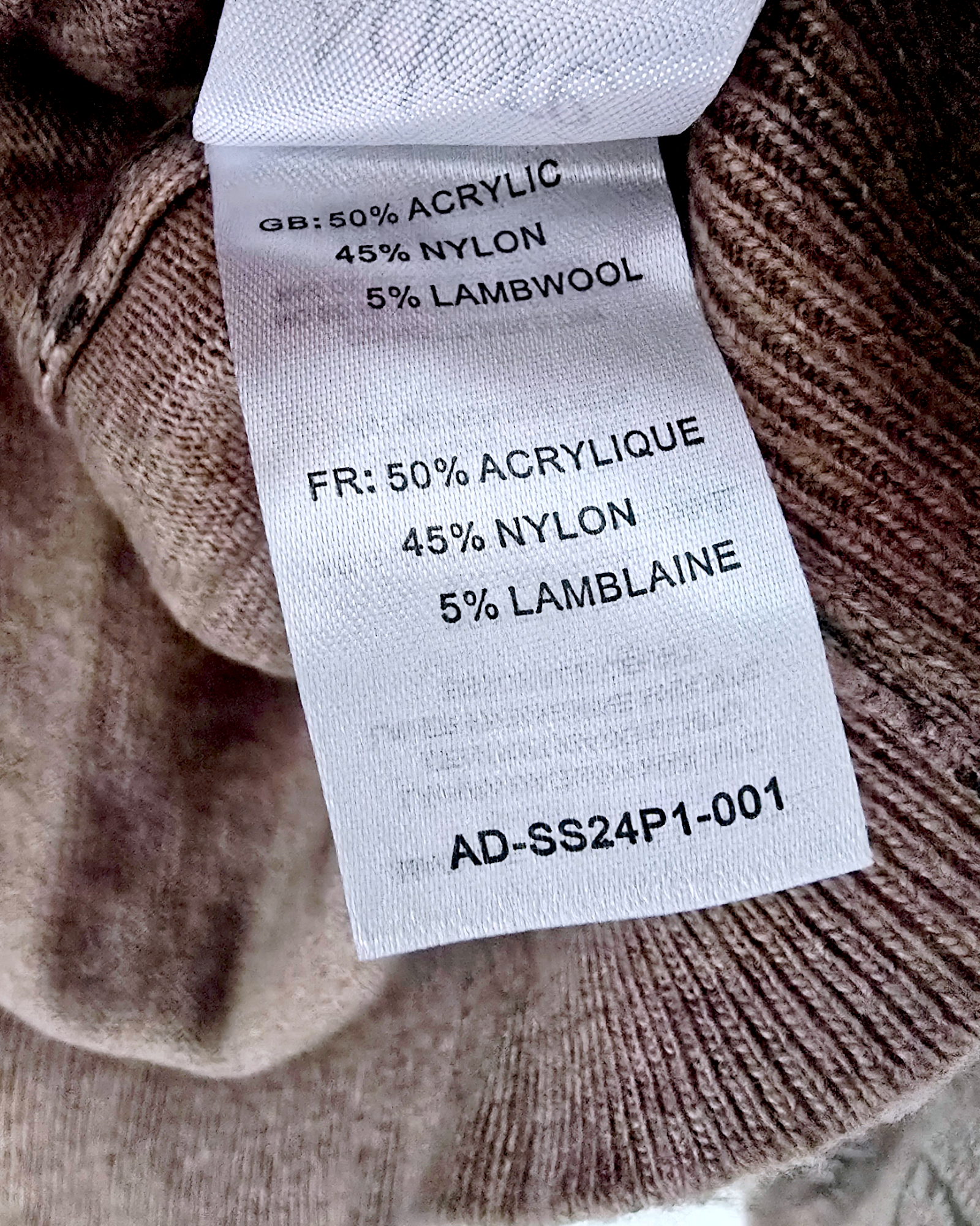 Pull beige à imprimé bandana marron