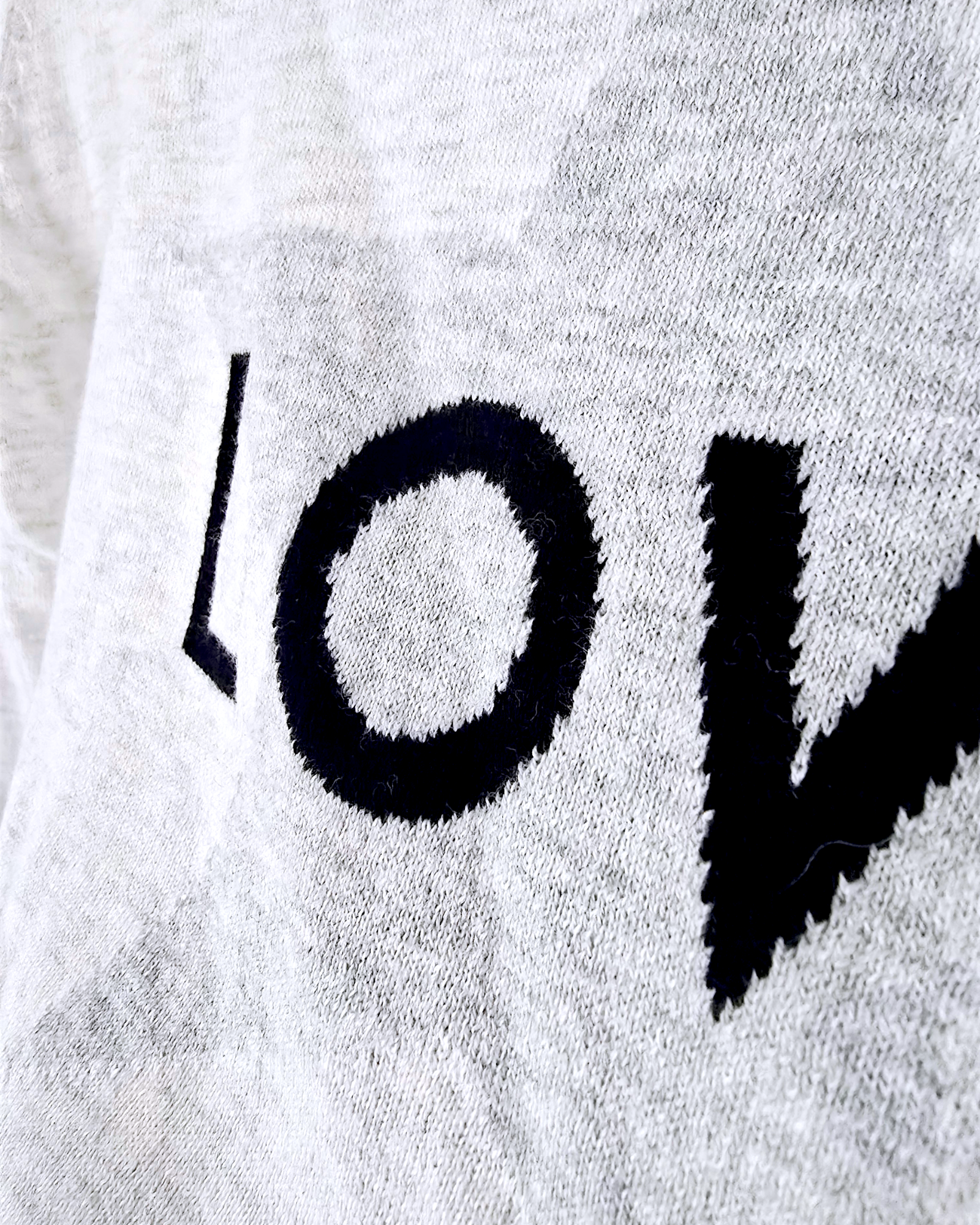 Pull à inscriptions - 𝐌𝐚𝐫𝐢𝐧𝐚𝟒𝟒𝐟𝐚𝐦𝐢𝐥𝐲
